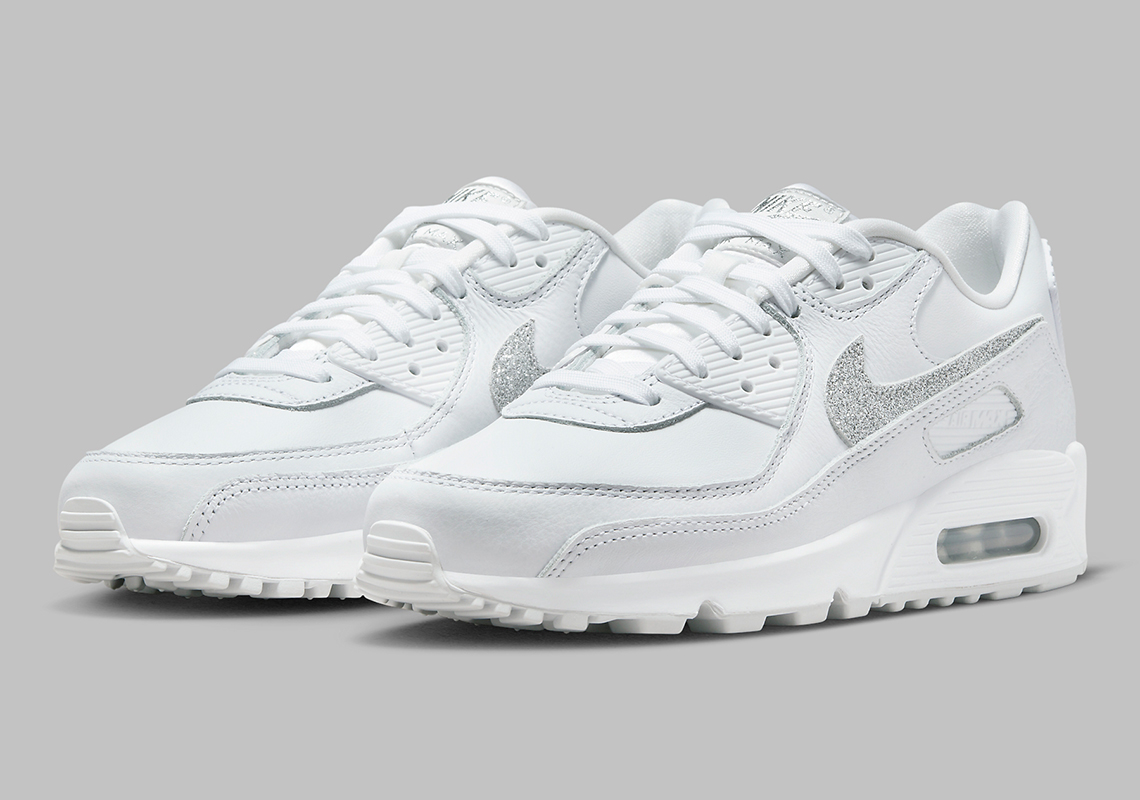 Nike Air Max 90,FJ4579-100 经典百搭!全新 Nike Air Max 90 曝光! Nike Air Max 90,FJ4579-100 经典百搭!全新 Nike Air Max 90 曝光!