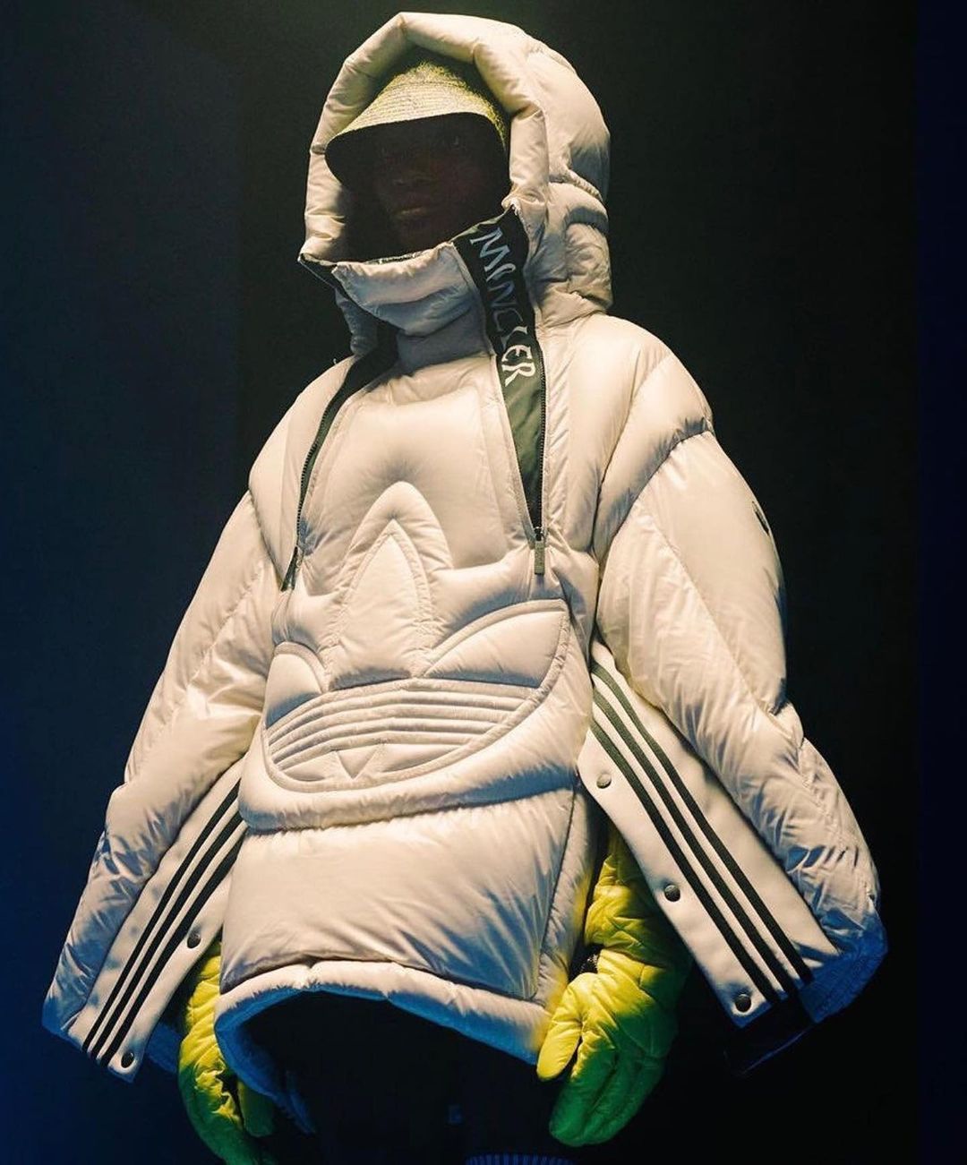 Moncler,adidas Originals,adida 等了大半年,三叶草 x Moncler 终于要来了! Moncler,adidas Originals,adida 等了大半年,三叶草 x Moncler 终于要来了!