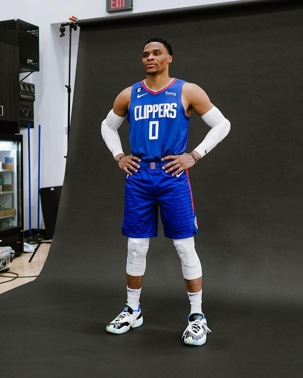 NBA,詹姆斯,德罗赞,东契奇,库里,UA,Nike,Air 逆转、绝杀、对攻大战!NBA「疯狂周末」球鞋合集来了! NBA,詹姆斯,德罗赞,东契奇,库里,UA,Nike,Air 逆转、绝杀、对攻大战!NBA「疯狂周末」球鞋合集来了!
