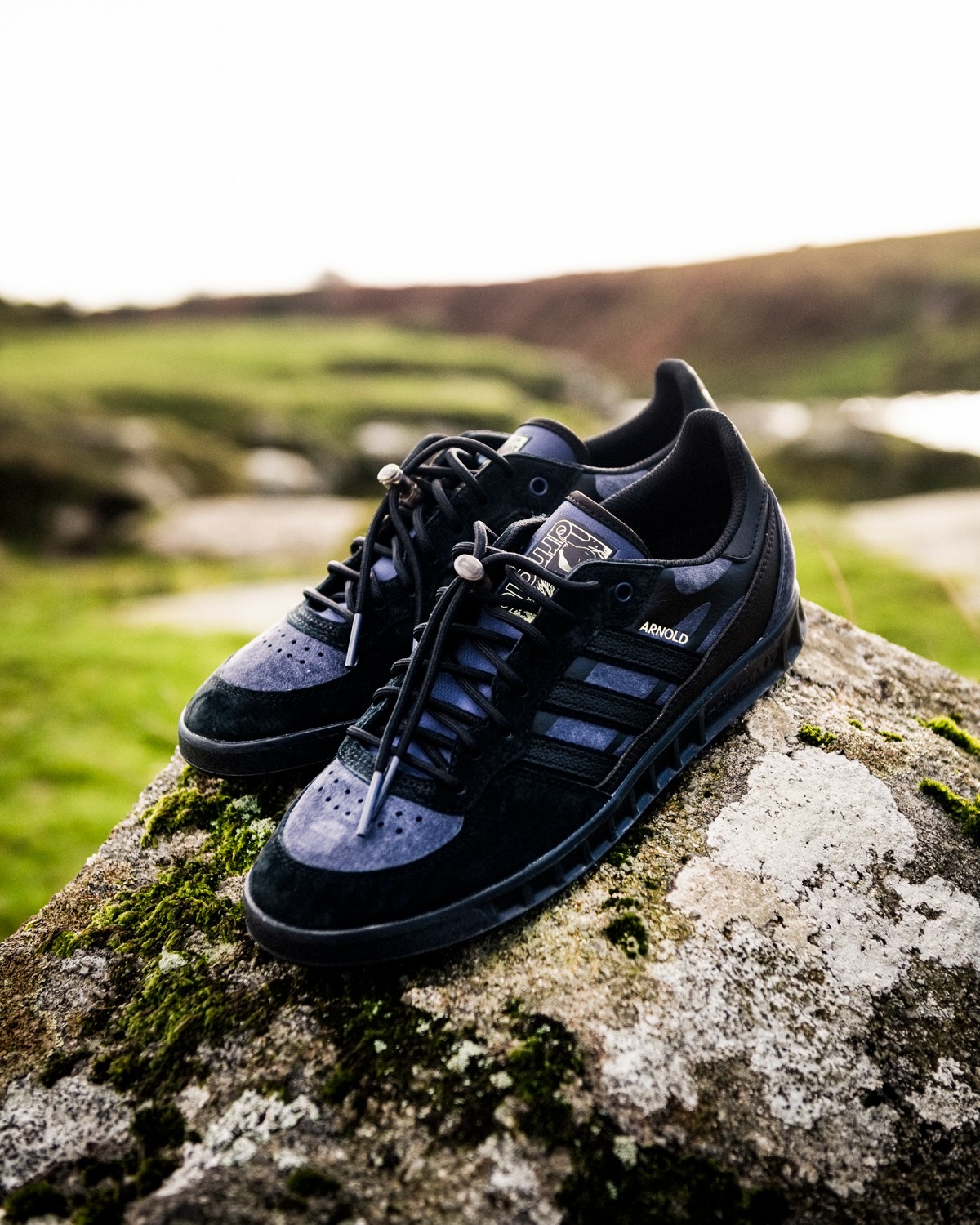 adidas Originals,Mike Arnold,H 本周末发售!三叶草新联名来了!细节真的不一般! adidas Originals,Mike Arnold,H 本周末发售!三叶草新联名来了!细节真的不一般!