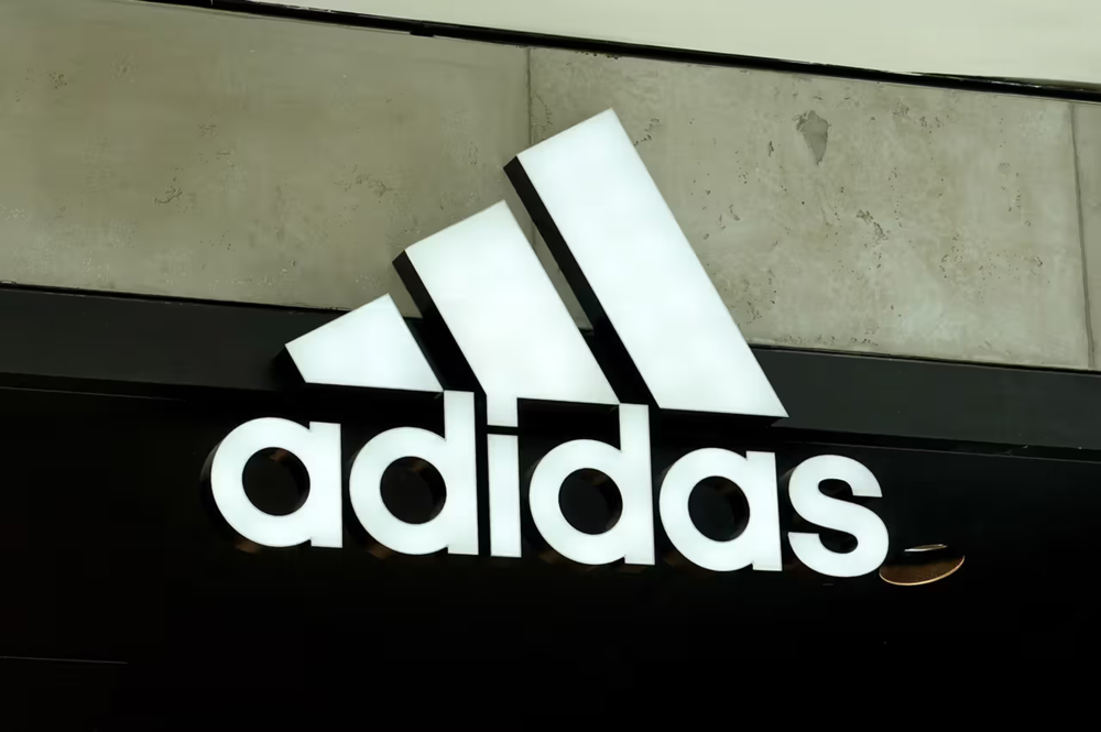 adidas 快帮阿迪想想!Yeezy 库存三种解决方案!你选哪个? adidas 快帮阿迪想想!Yeezy 库存三种解决方案!你选哪个?