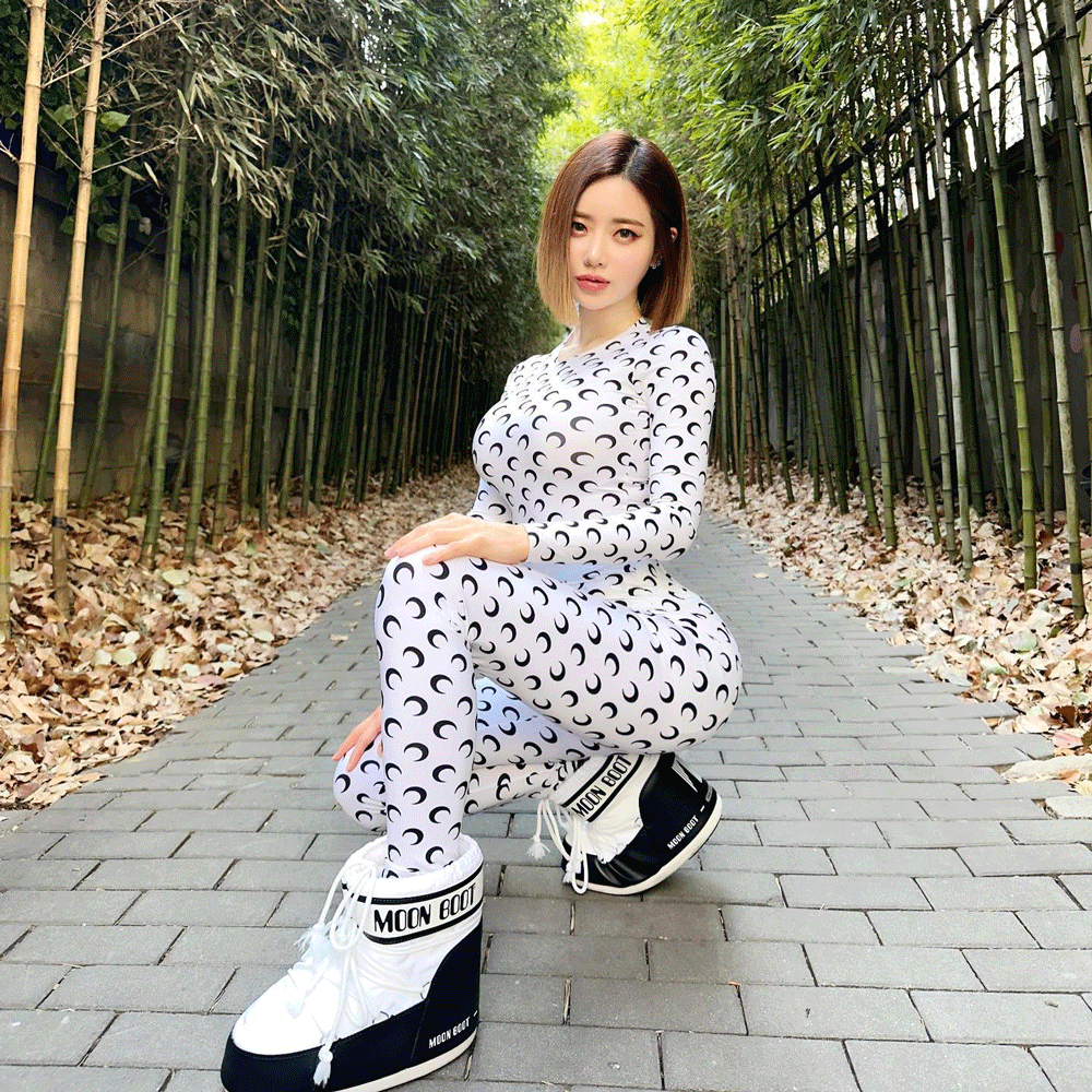 DJ Soda,朴山多拉,Taeri 天热了!DJ Soda 玩了一种很新的东西!只能说一句:这鞋真大! DJ Soda,朴山多拉,Taeri 天热了!DJ Soda 玩了一种很新的东西!只能说一句:这鞋真大!