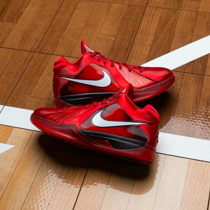 Nike,Zoom KD3,KD3,圣诞,Christmas 下一双复刻的「KD3」有消息了!这次是... Nike,Zoom KD3,KD3,圣诞,Christmas 下一双复刻的「KD3」有消息了!这次是...