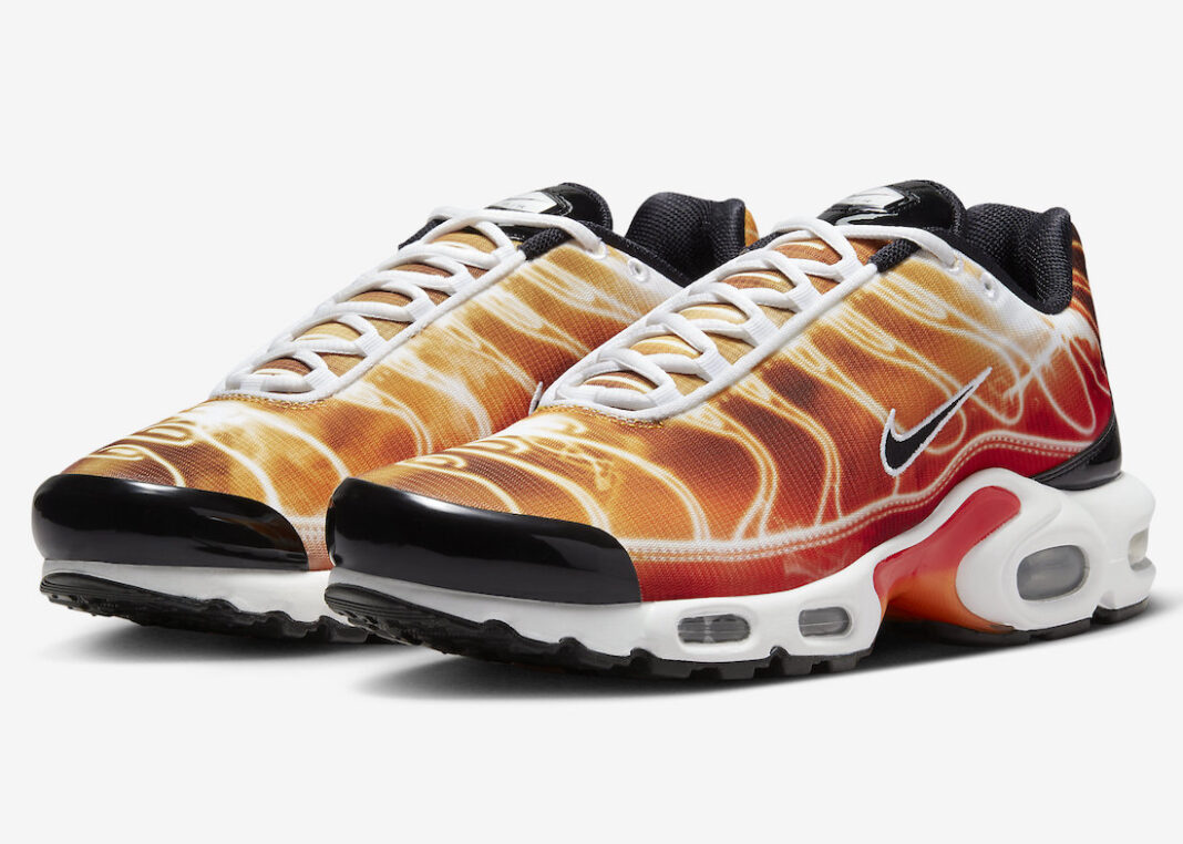 Nike,Air Max Plus,Light Photog 「火焰涂装」够惹眼!这种造型的 Air Max Plus 不多见! Nike,Air Max Plus,Light Photog 「火焰涂装」够惹眼!这种造型的 Air Max Plus 不多见!