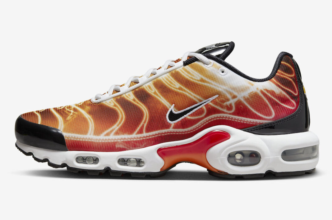 Nike,Air Max Plus,Light Photog 「火焰涂装」够惹眼!这种造型的 Air Max Plus 不多见! Nike,Air Max Plus,Light Photog 「火焰涂装」够惹眼!这种造型的 Air Max Plus 不多见!