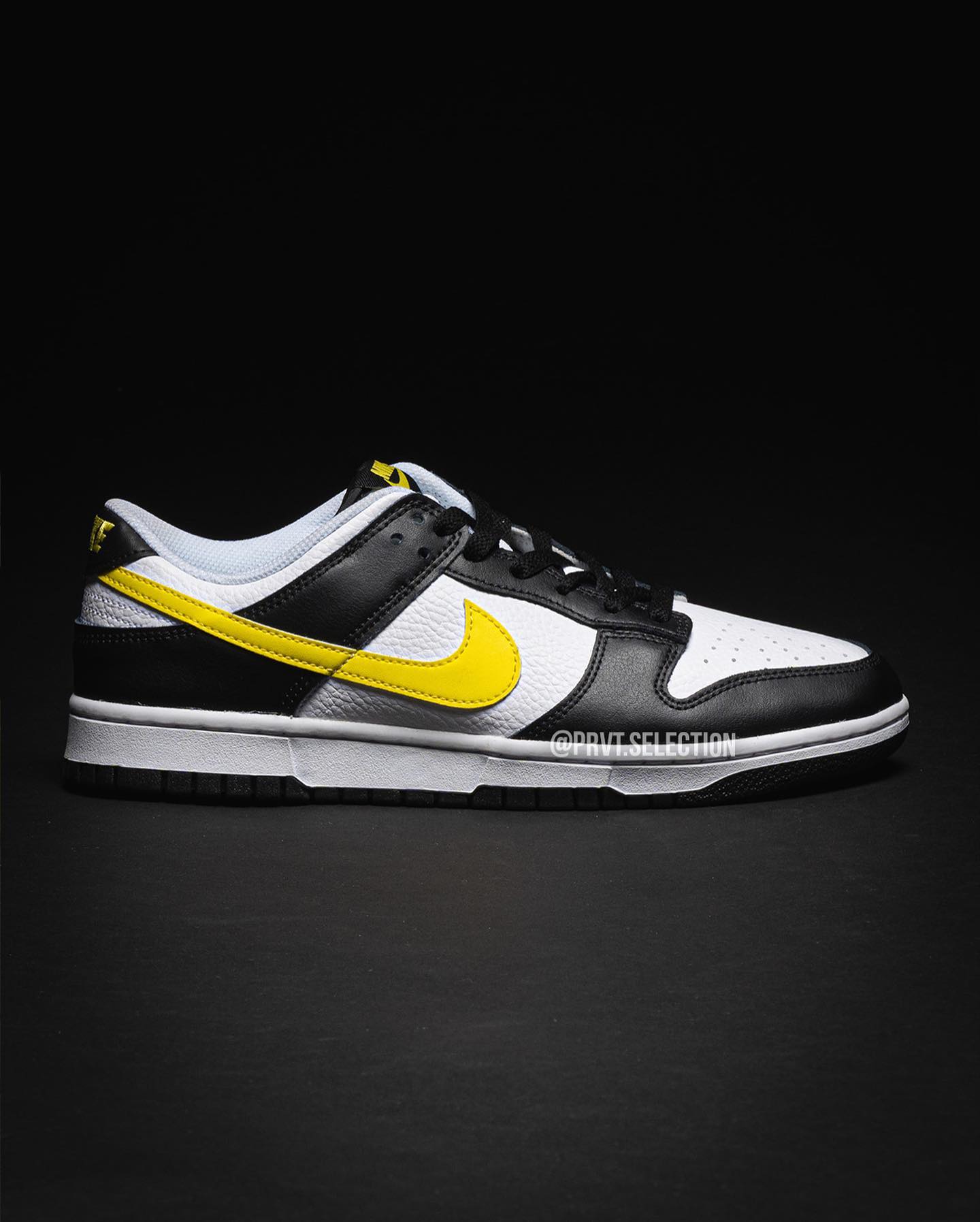 Nike Dunk Low,Black and Yellow 「黄熊猫」Dunk Low 来了!这次不会撞鞋了吧? Nike Dunk Low,Black and Yellow 「黄熊猫」Dunk Low 来了!这次不会撞鞋了吧?