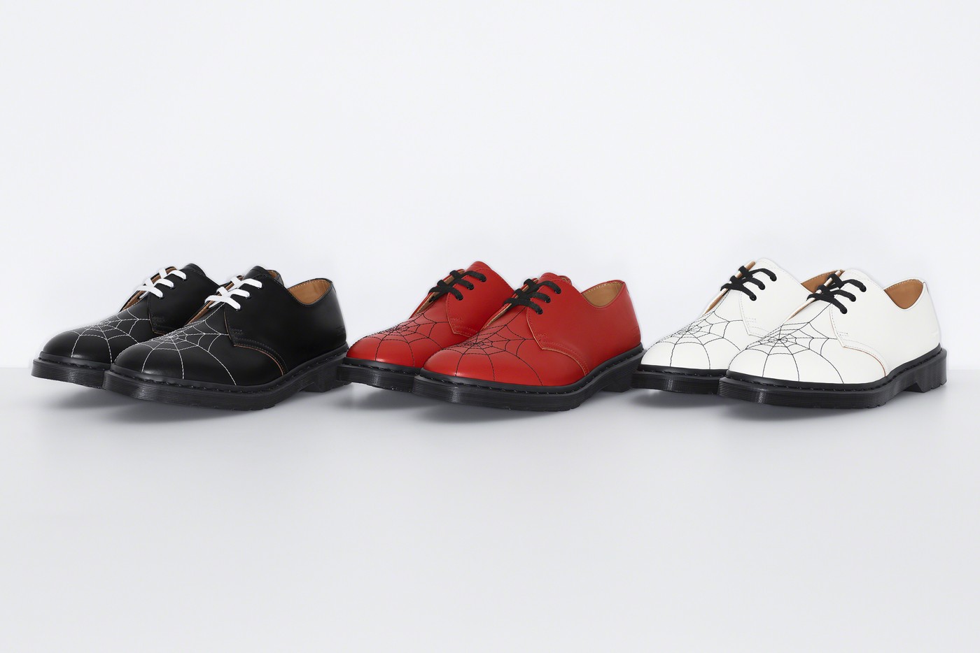 Supreme,Dr. Martens,Penton 流苏乐 Supreme 联名新鞋国区同步发售!先到先得! Supreme,Dr. Martens,Penton 流苏乐 Supreme 联名新鞋国区同步发售!先到先得!