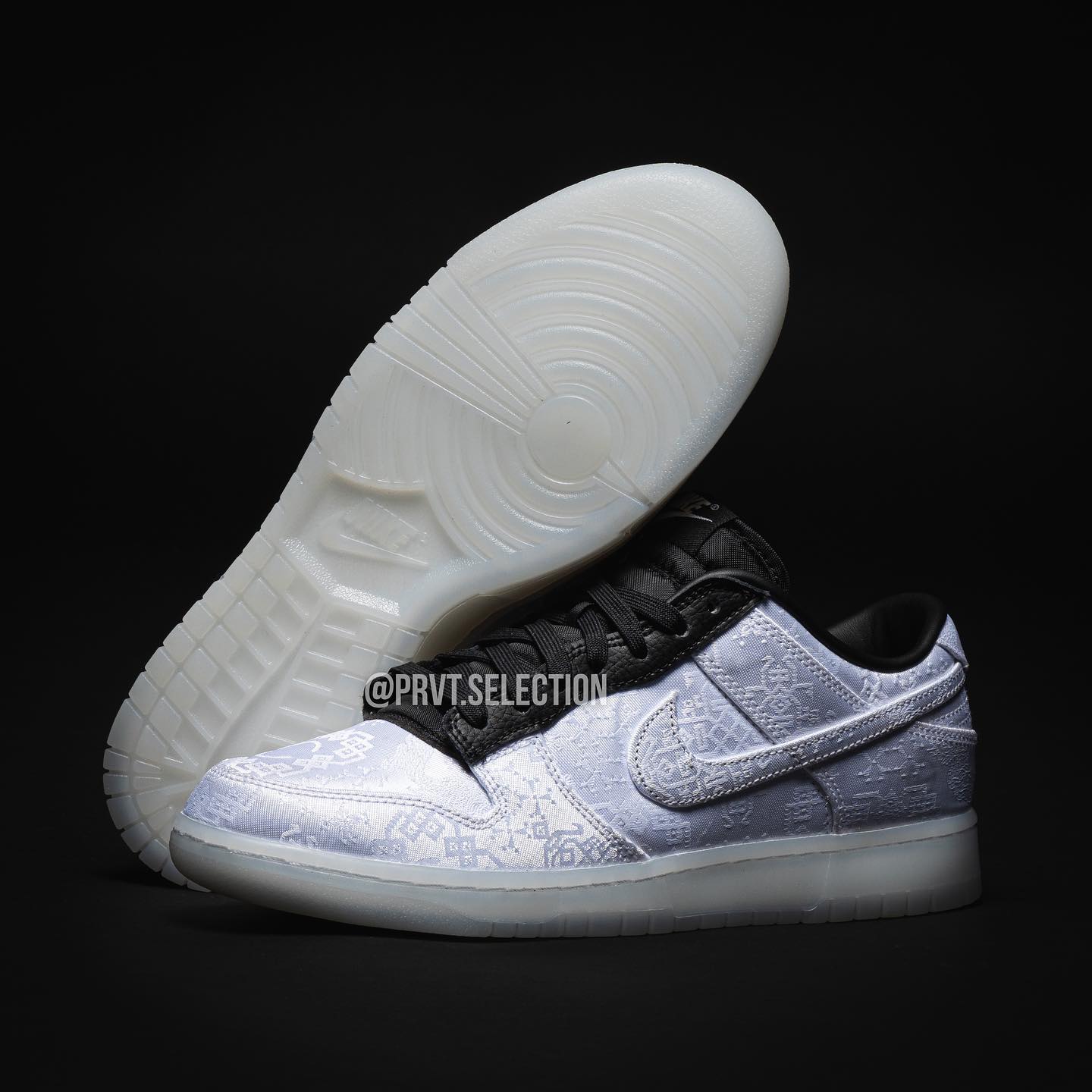 FN0315-110,Dunk Low,Nike,CLOT, 「闪电白丝绸」完整撕开长这样!网友:踏实了! FN0315-110,Dunk Low,Nike,CLOT, 「闪电白丝绸」完整撕开长这样!网友:踏实了!