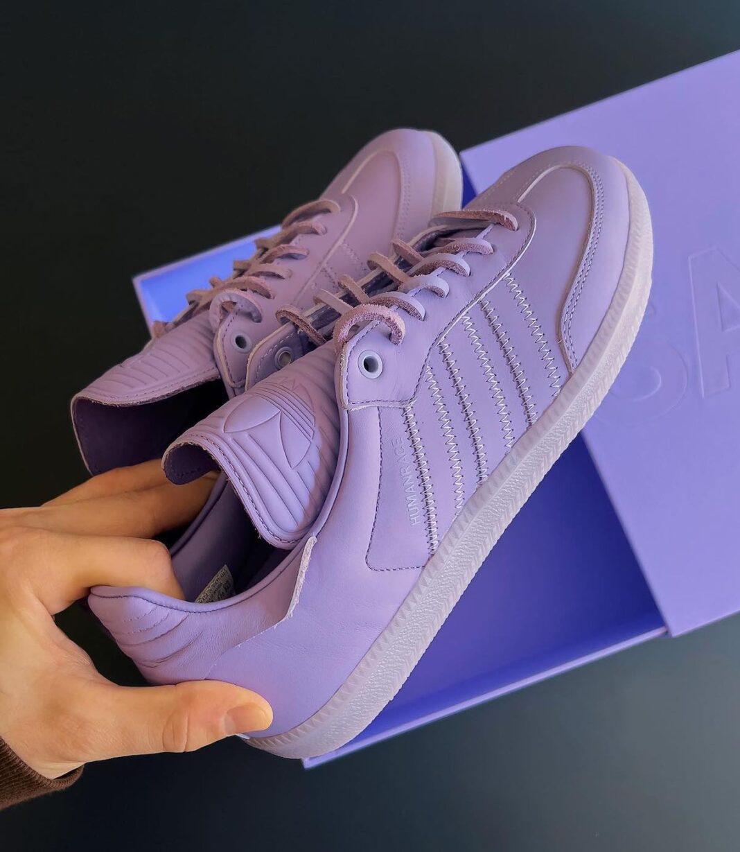 Pharrell,adidas,Samba Humanrac 菲董新联名曝光!还是今年最火鞋型! Pharrell,adidas,Samba Humanrac 菲董新联名曝光!还是今年最火鞋型!