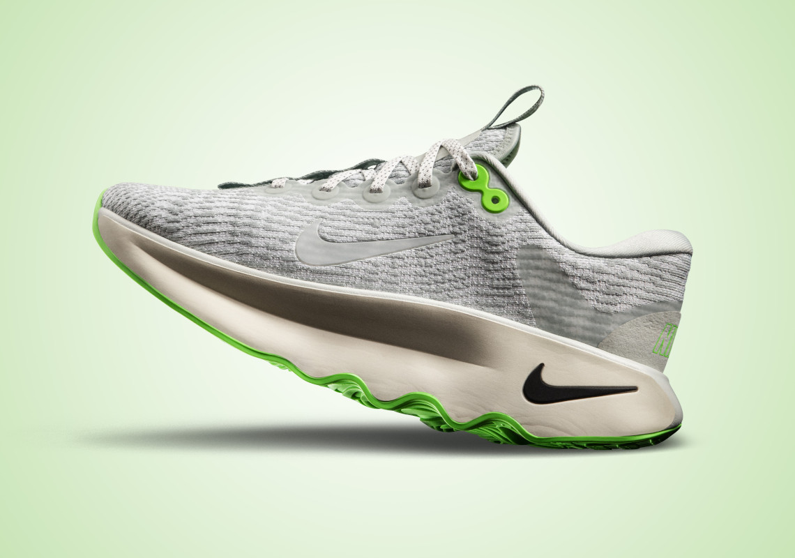Nike,Motiva Nike「波浪鞋」首次亮相!真好奇脚感怎么样! Nike,Motiva Nike「波浪鞋」首次亮相!真好奇脚感怎么样!