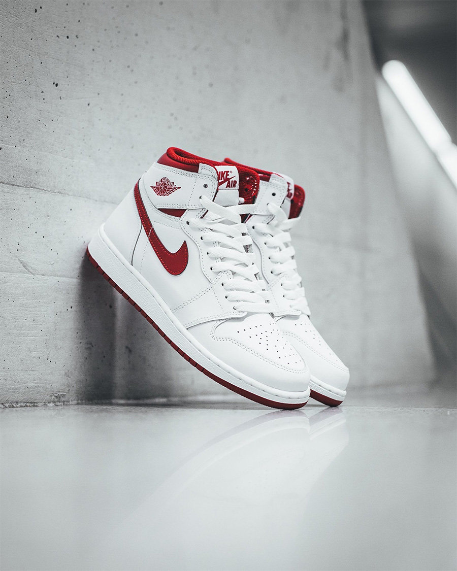 AJ,Air Jordan 1 High 85,Metall 时隔 38 年回归!终于又有元年 AJ 发售了! AJ,Air Jordan 1 High 85,Metall 时隔 38 年回归!终于又有元年 AJ 发售了!