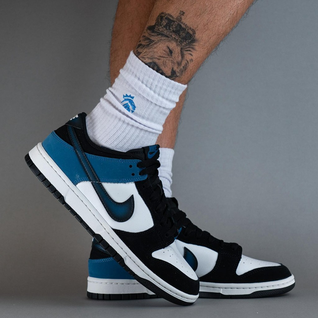 Nike,Dunk Low,Industrial Blue, 「黑蓝脚趾」Dunk Low 实物上脚!会是你的菜吗? Nike,Dunk Low,Industrial Blue, 「黑蓝脚趾」Dunk Low 实物上脚!会是你的菜吗?