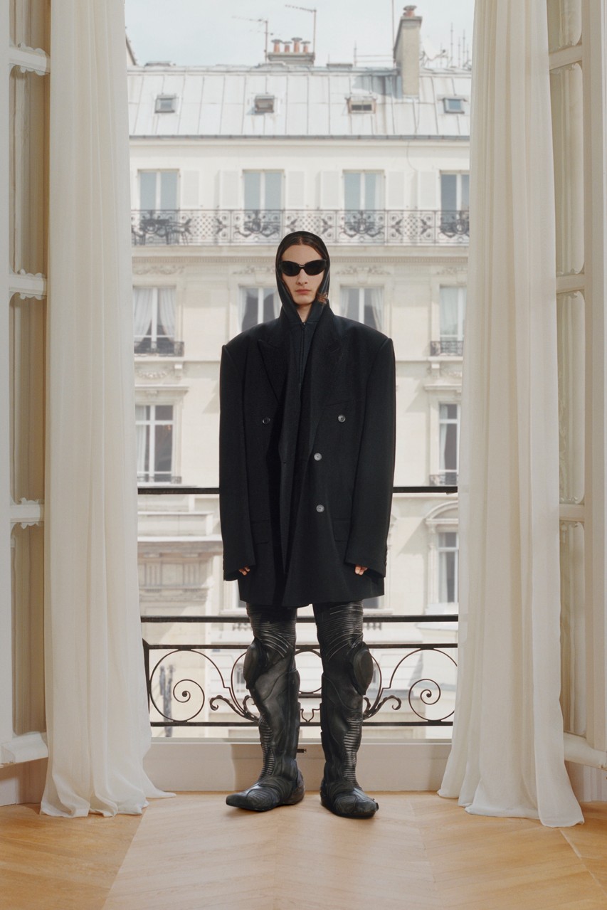 BALENCIAGA,2024 春夏系列 巴黎世家最新型录上线!直接把我看傻了... BALENCIAGA,2024 春夏系列 巴黎世家最新型录上线!直接把我看傻了...