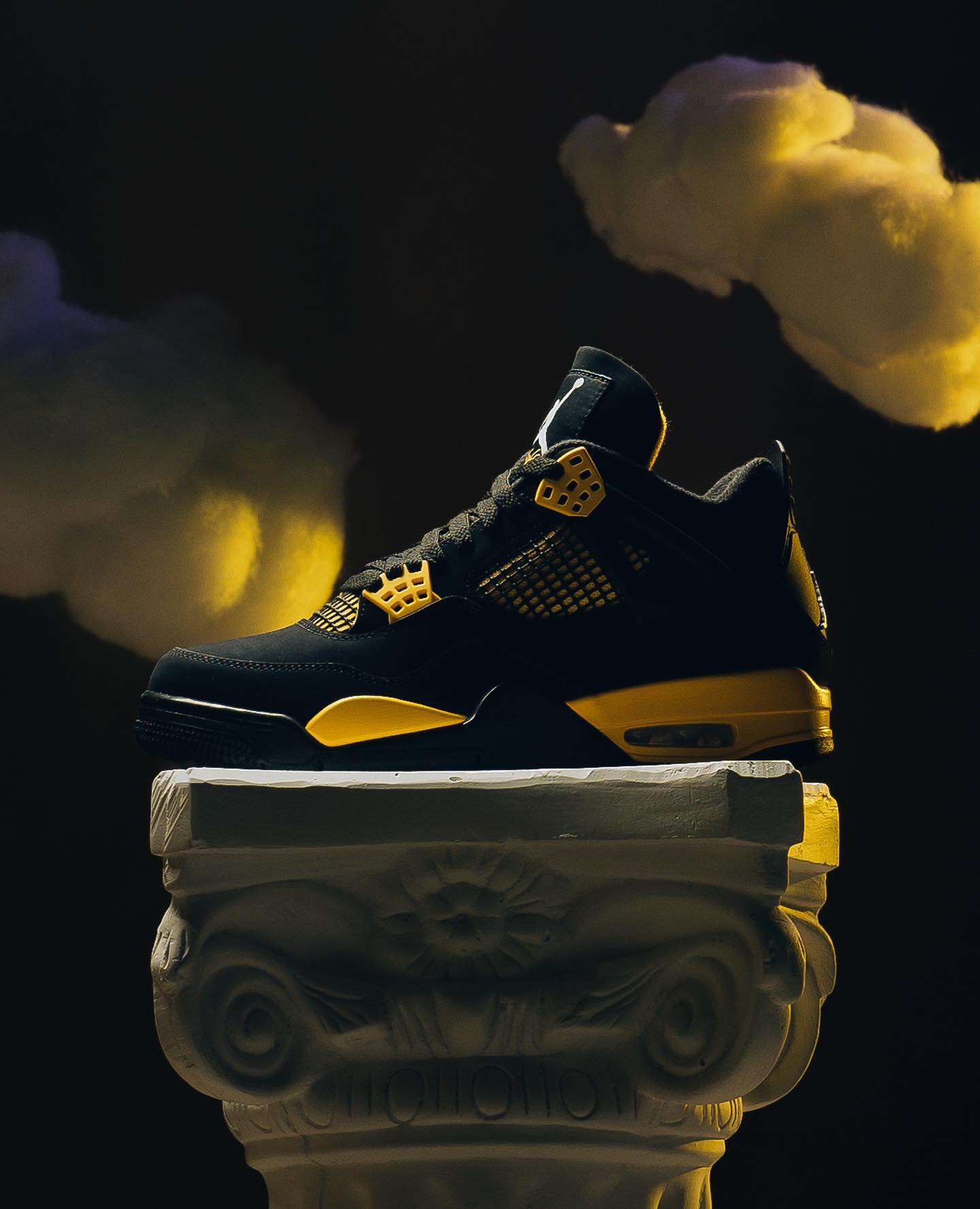 Air Jordan,Yeezy 周末发售!「雷公」AJ4、「灰橙」Yeezy 全都来了! Air Jordan,Yeezy 周末发售!「雷公」AJ4、「灰橙」Yeezy 全都来了!