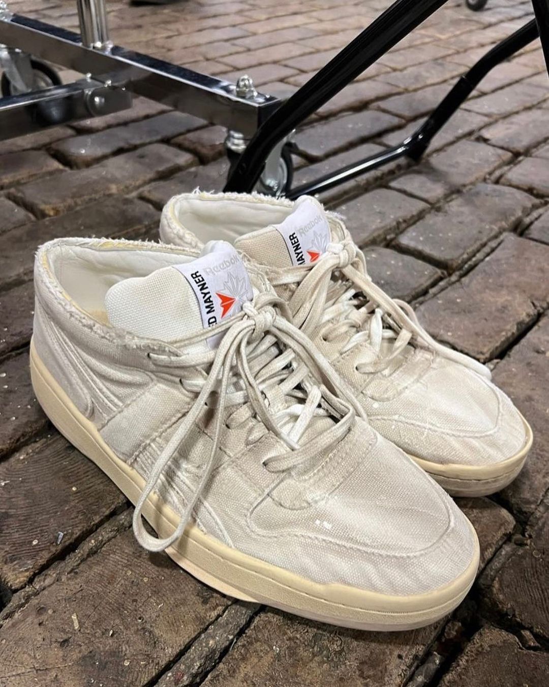 怎么,穿,都不,心疼,这,联名,鞋,复古,味道, 怎么穿都不心疼!这联名鞋复古味道太正了! 怎么,穿,都不,心疼,这,联名,鞋,复古,味道, 怎么穿都不心疼!这联名鞋复古味道太正了!