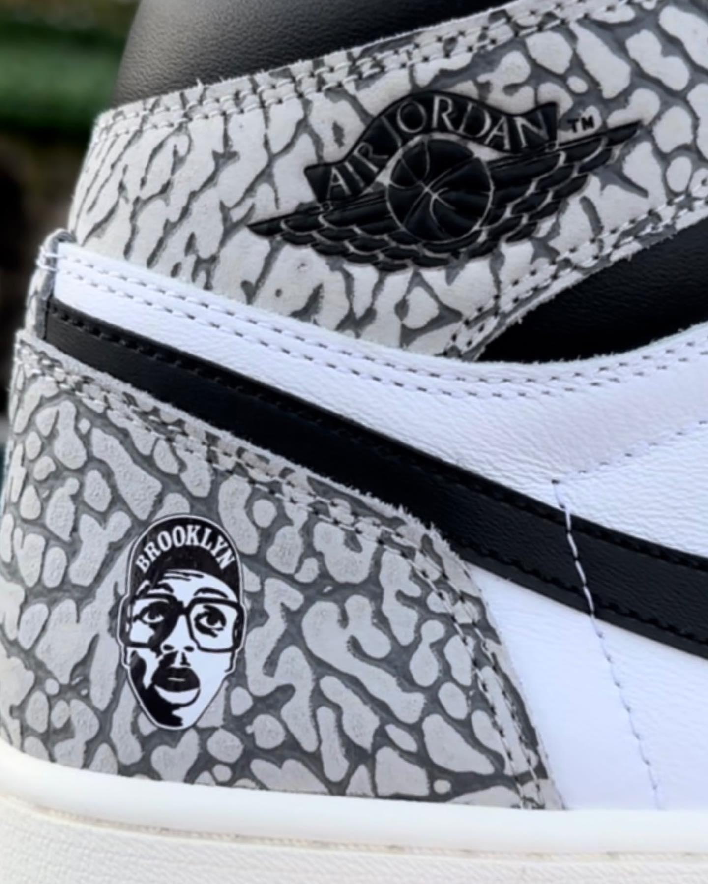 Spike Lee,Air Jordan 1,White C 入手难度不小!全新 Spike Lee x Air Jordan 1 实物曝光! Spike Lee,Air Jordan 1,White C 入手难度不小!全新 Spike Lee x Air Jordan 1 实物曝光!