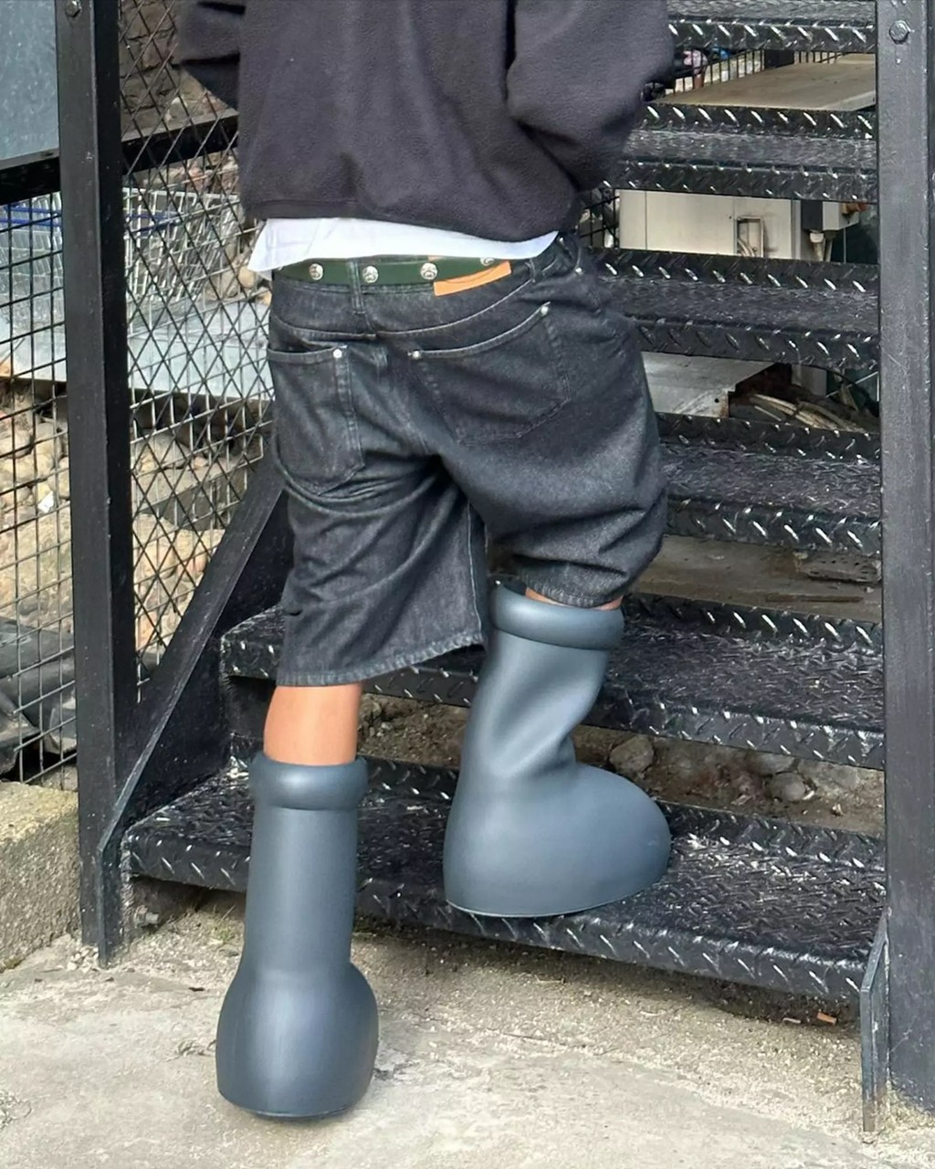 MSCHF,Big Black Boot 爆款警告!阿童木大黑靴确认市售! MSCHF,Big Black Boot 爆款警告!阿童木大黑靴确认市售!