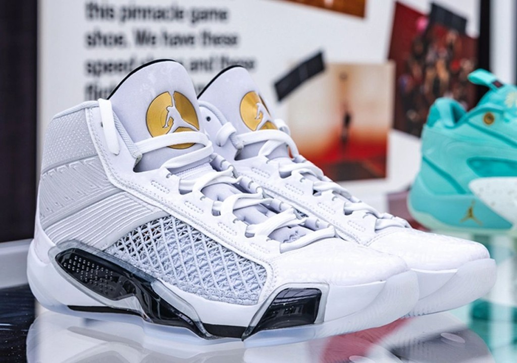 Air Jordan 38,FIBA AJ38 又有新配色曝光!网友:这不金砖么? Air Jordan 38,FIBA AJ38 又有新配色曝光!网友:这不金砖么?