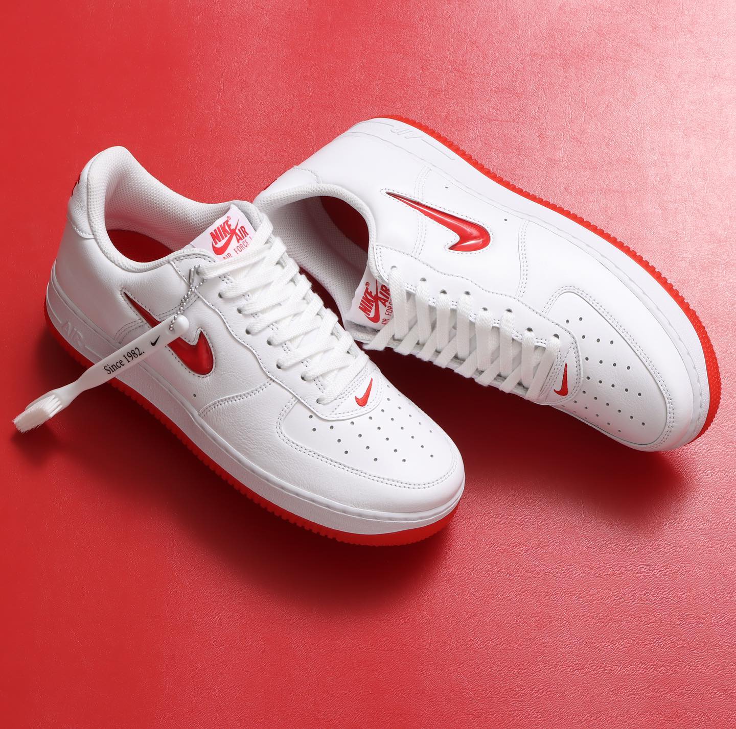 Nike,Air Force 1,FN5924-101 又是「买鞋送牙刷」!新配色 AF1 国内能买了! Nike,Air Force 1,FN5924-101 又是「买鞋送牙刷」!新配色 AF1 国内能买了!