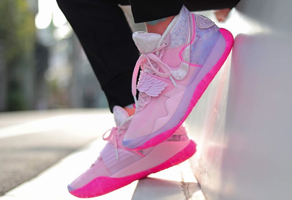 Nike,KD 16,Aunt Pearl 颜值依旧能打!KD「抗乳腺癌」新鞋首次曝光! Nike,KD 16,Aunt Pearl 颜值依旧能打!KD「抗乳腺癌」新鞋首次曝光!