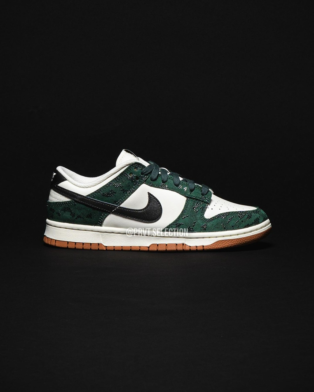 Nike,Dunk Low,SKU,FQ8893-397 规格不输联名!「绿蛇纹」Dunk Low 实物曝光! Nike,Dunk Low,SKU,FQ8893-397 规格不输联名!「绿蛇纹」Dunk Low 实物曝光!