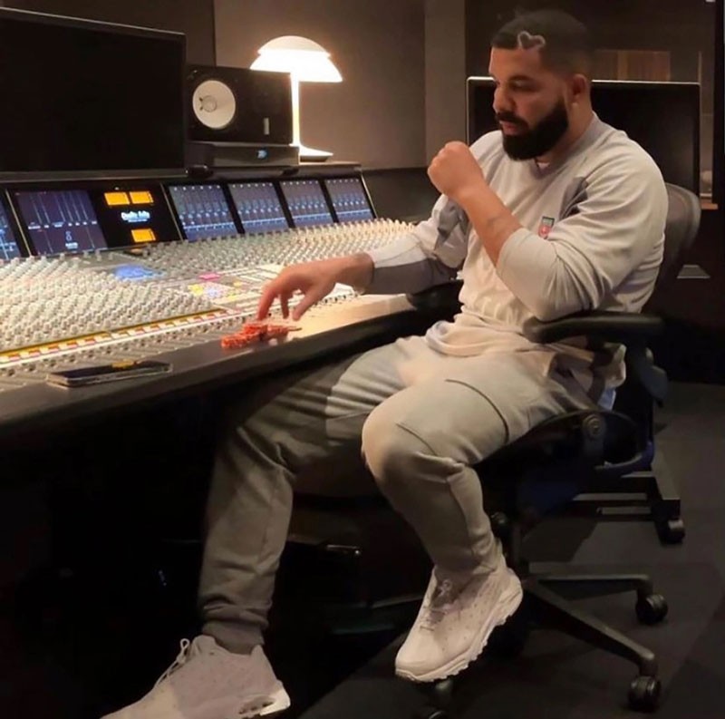 Drake,NOCTA,Nike,Hot Step 2 Drake 上脚「耐克联名」新鞋型!颜值你打几分! Drake,NOCTA,Nike,Hot Step 2 Drake 上脚「耐克联名」新鞋型!颜值你打几分!