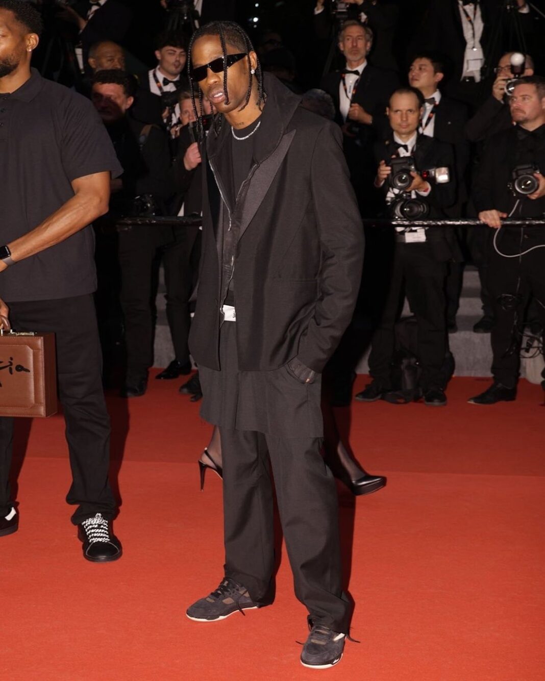 TS,Travis Scott,Jordan,Cut The TS 上脚多双「倒钩」新鞋型!发售信息泄露! TS,Travis Scott,Jordan,Cut The TS 上脚多双「倒钩」新鞋型!发售信息泄露!