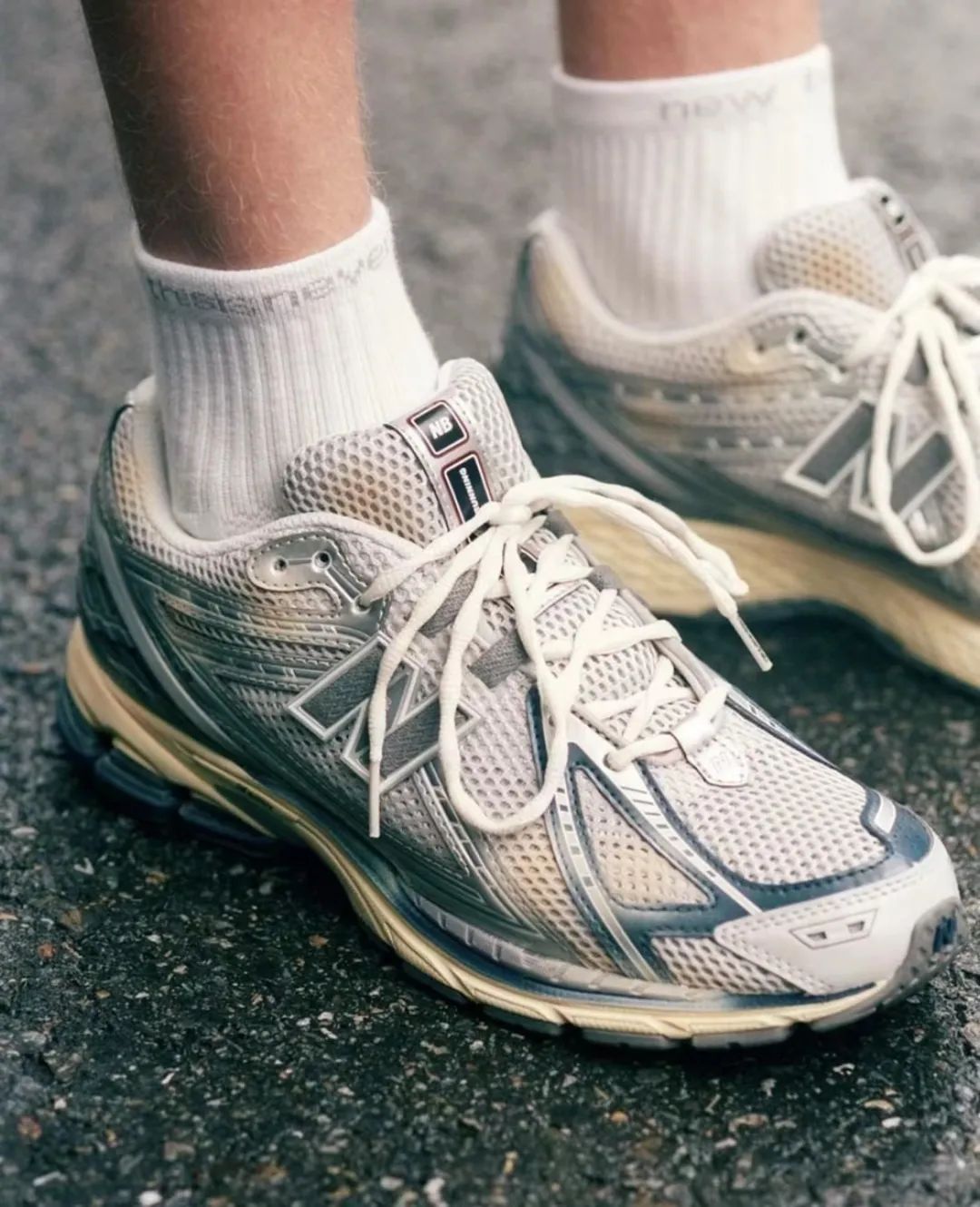 thisisneverthat,NB,New Balance 球鞋女神上脚!「韩国 Supreme」联名鞋发售信息曝光! thisisneverthat,NB,New Balance 球鞋女神上脚!「韩国 Supreme」联名鞋发售信息曝光!