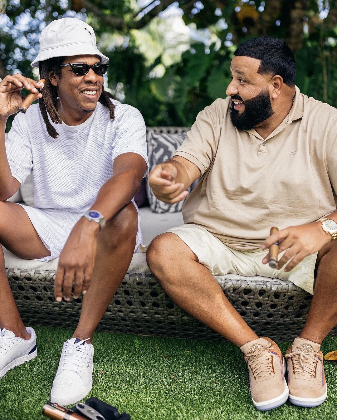 明星上脚 DJ 鞋王、Jay Z 疯狂晒鞋!但脚上的 AJ 只要这个价! 明星上脚 DJ 鞋王、Jay Z 疯狂晒鞋!但脚上的 AJ 只要这个价!