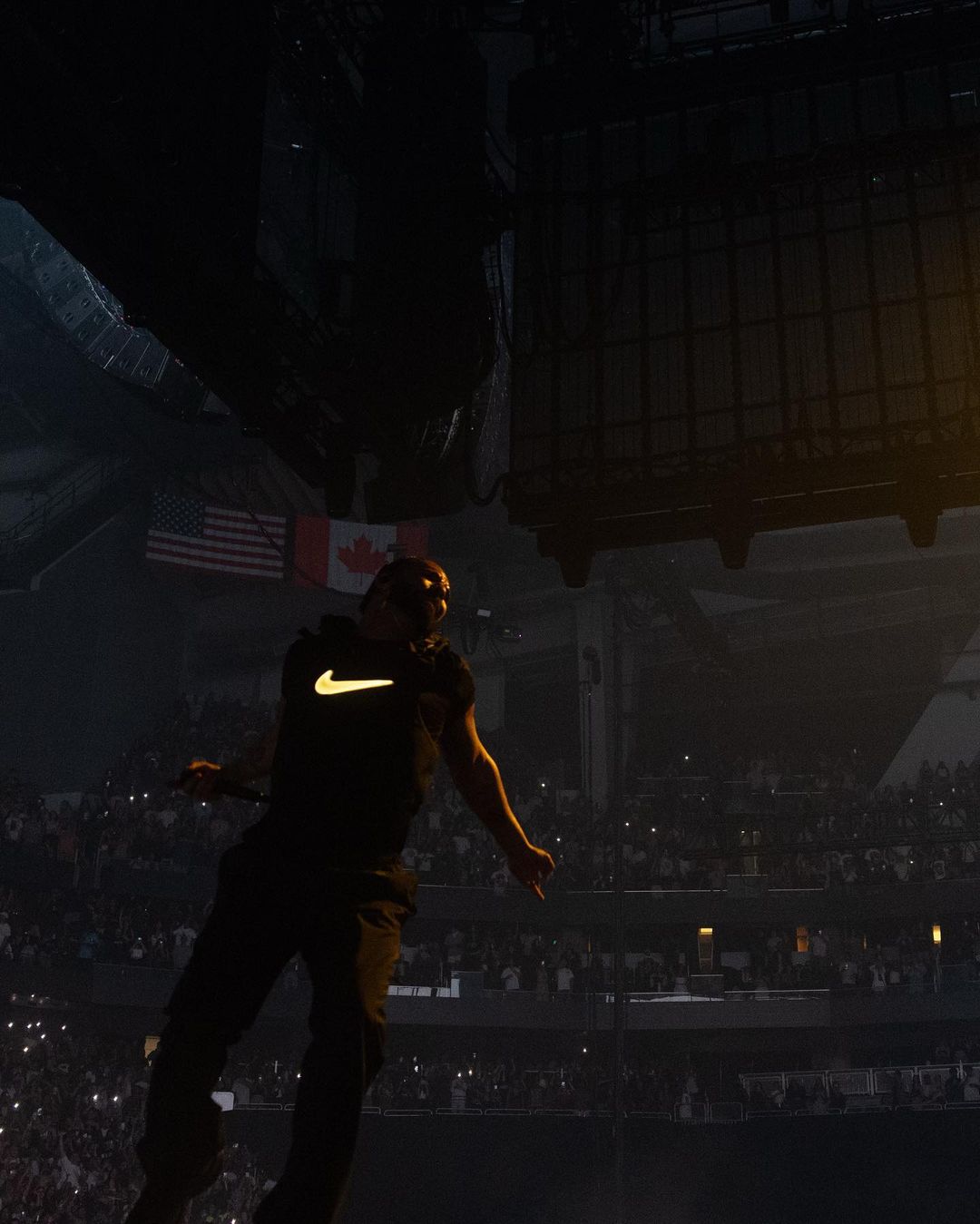 Travis Scott,Jordan,Cut The Ch TS 玩起「多巴胺」!还晒出未曝光的「Nike 新联名」! Travis Scott,Jordan,Cut The Ch TS 玩起「多巴胺」!还晒出未曝光的「Nike 新联名」!