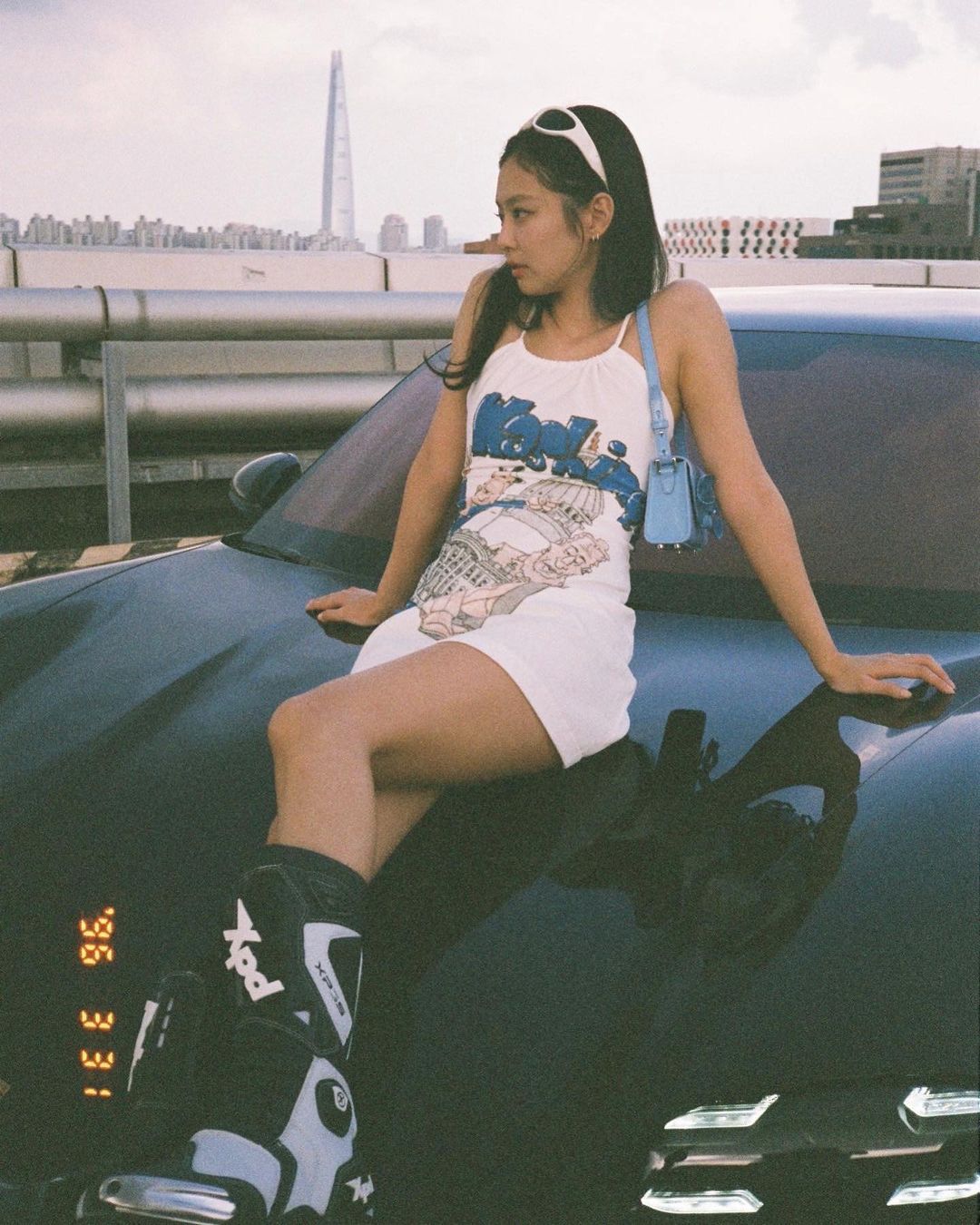 明星上脚 Jennie 骑马大秀身材!脚上的球鞋是这双! 明星上脚 Jennie 骑马大秀身材!脚上的球鞋是这双!