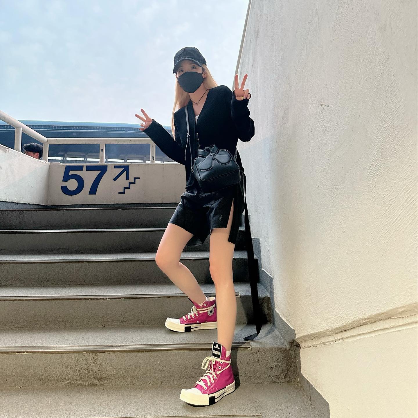 Rick Owens,Drkshdw,Converse,DB 你们都想要的那个设计,终于被 RO x 匡威新联名实现了! Rick Owens,Drkshdw,Converse,DB 你们都想要的那个设计,终于被 RO x 匡威新联名实现了!