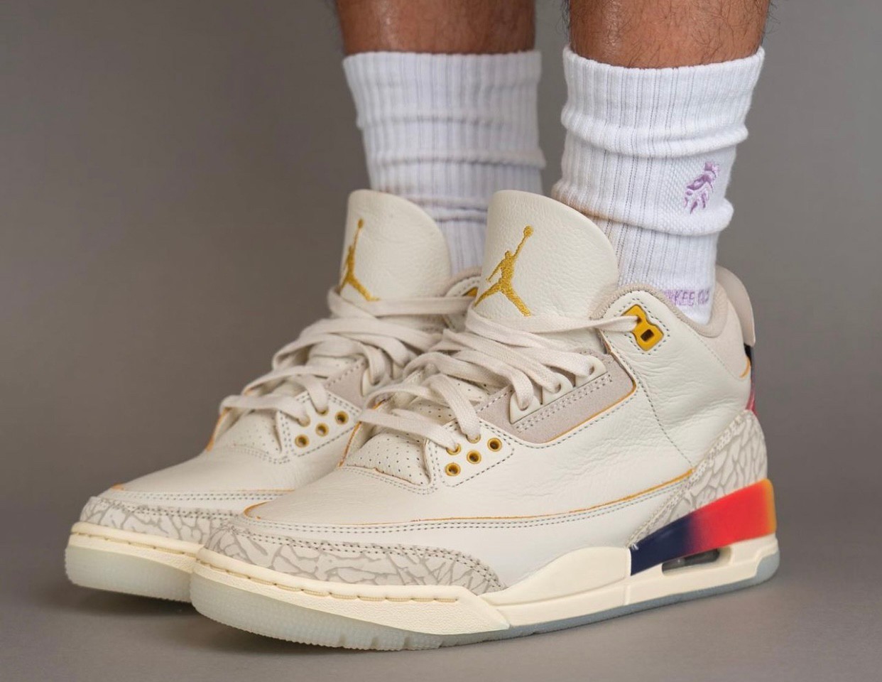 J Balvin,Air Jordan 3,Medellín 市价不低!J Balvin x AJ3 今早你中了吗? J Balvin,Air Jordan 3,Medellín 市价不低!J Balvin x AJ3 今早你中了吗?