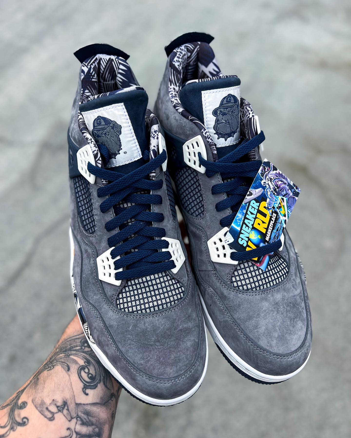 Air Jordan 4,Georgetown 「乔治城」AJ4 实物曝光!网友:看着就不便宜! Air Jordan 4,Georgetown 「乔治城」AJ4 实物曝光!网友:看着就不便宜!