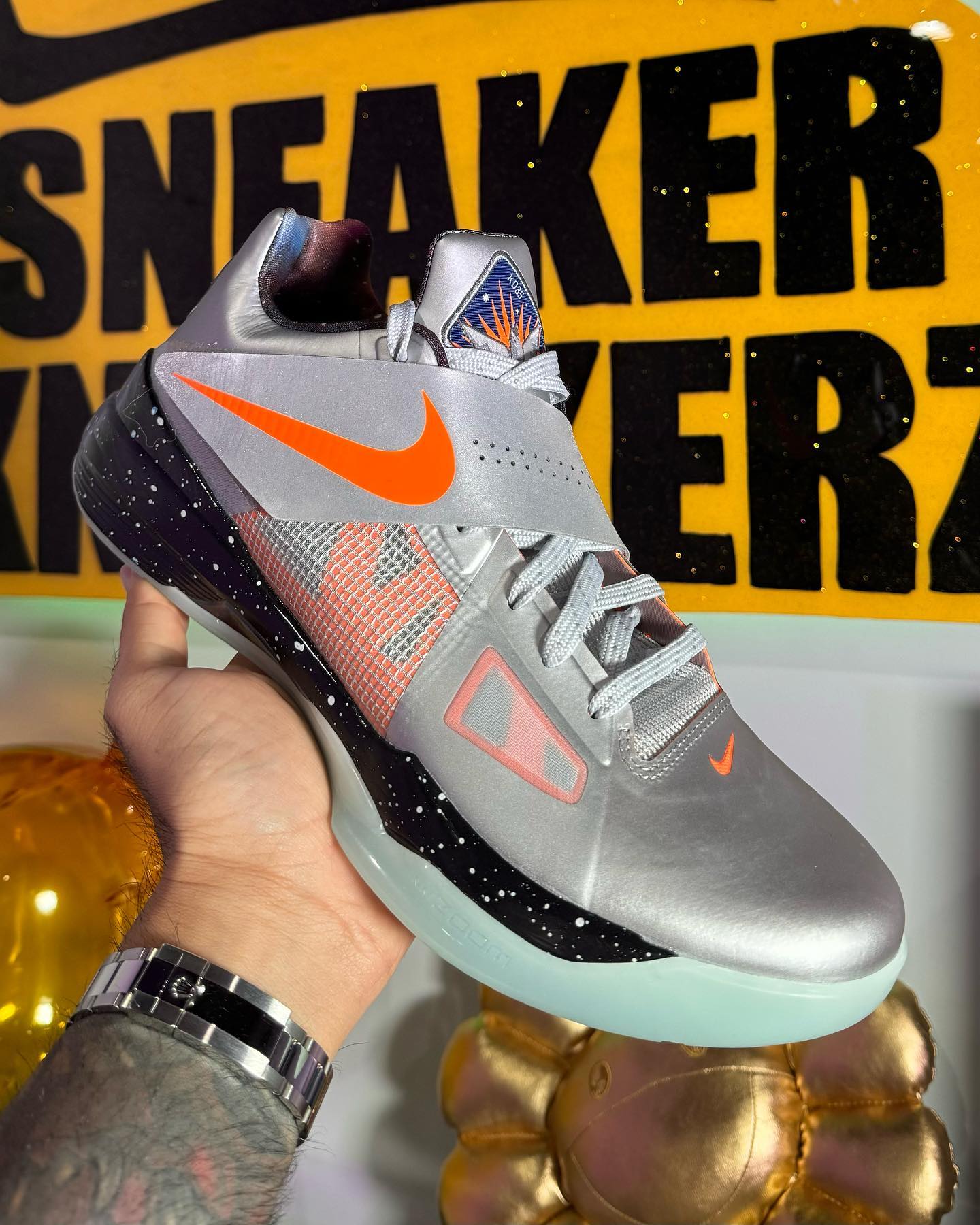 Nike KD4,Galaxy 时隔 12 年复刻!全明星 KD4 明年登场! Nike KD4,Galaxy 时隔 12 年复刻!全明星 KD4 明年登场!