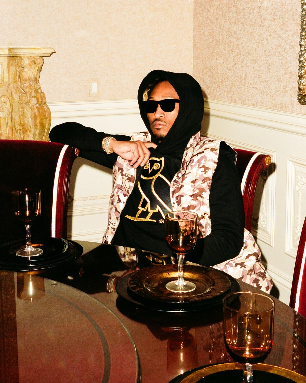 OVO®,BAPE® 钱包准备好!OVO® x BAPE® 新联名要来了! OVO®,BAPE® 钱包准备好!OVO® x BAPE® 新联名要来了!