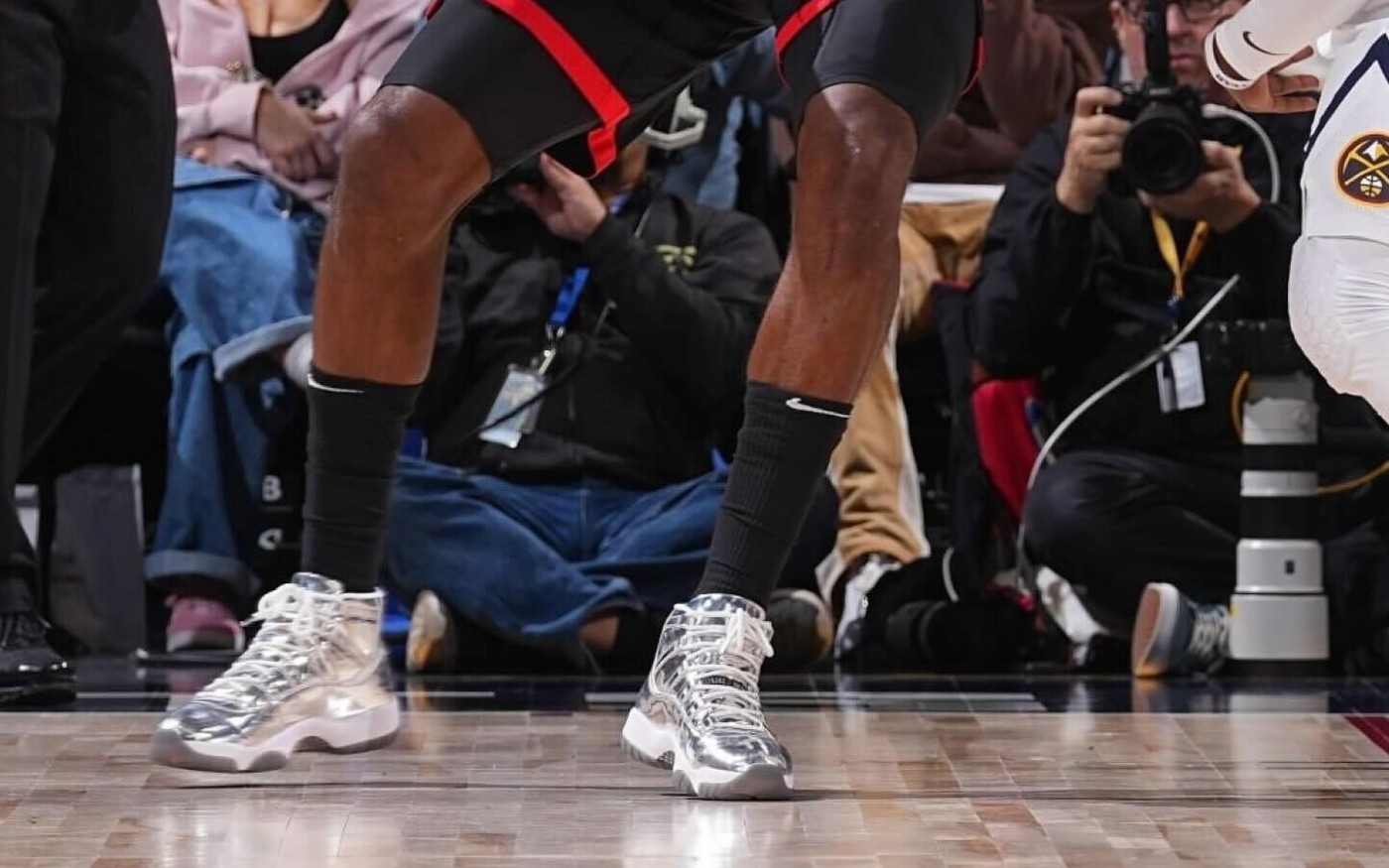 Air Jordan 11 超稀有「液态银」AJ11 上脚曝光!网友:等不及市售了! Air Jordan 11 超稀有「液态银」AJ11 上脚曝光!网友:等不及市售了!