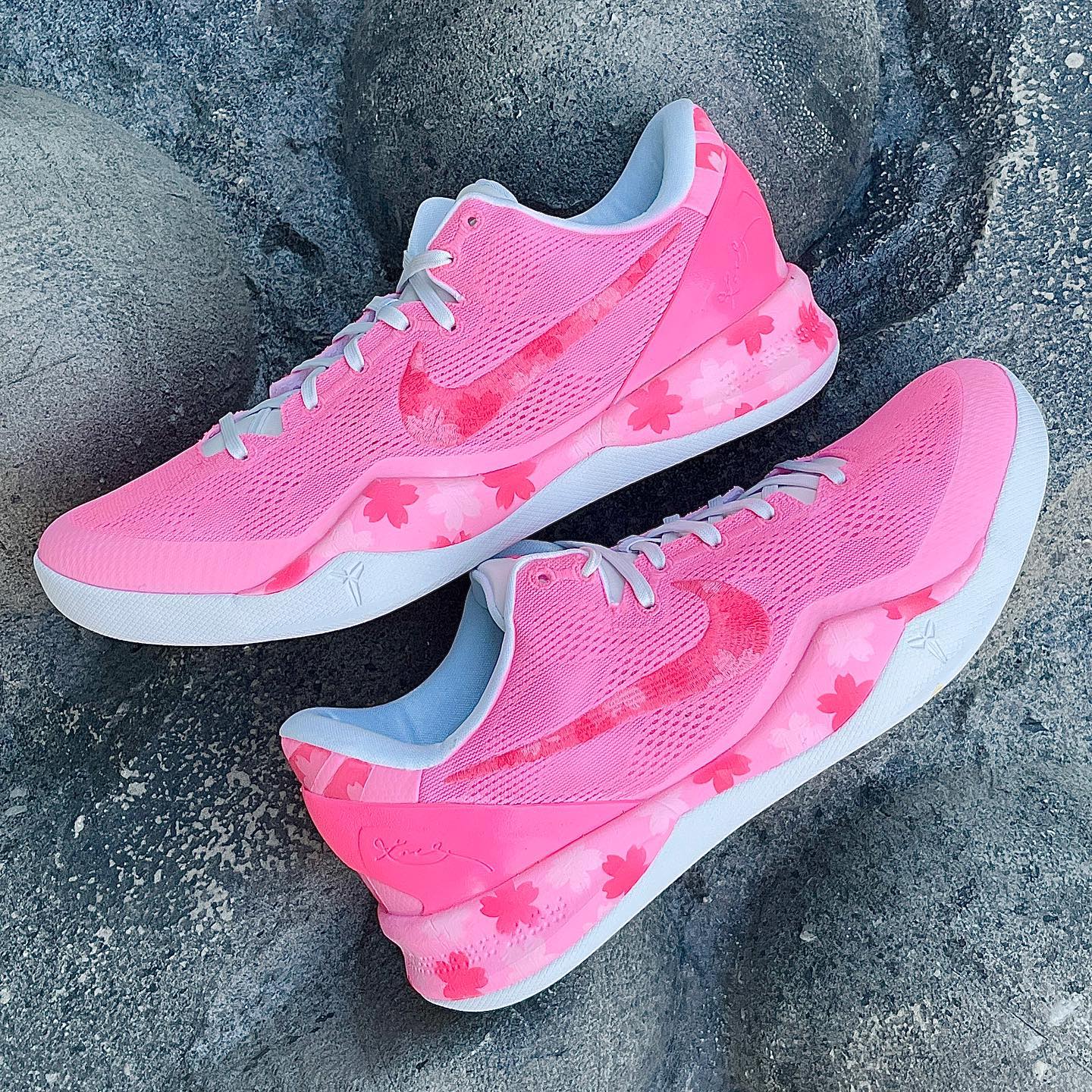 Nike,Kobe 8 Protro,Halo,球鞋定制 「樱花」科比 8 实物曝光!太适合小姐姐上脚了! Nike,Kobe 8 Protro,Halo,球鞋定制 「樱花」科比 8 实物曝光!太适合小姐姐上脚了!