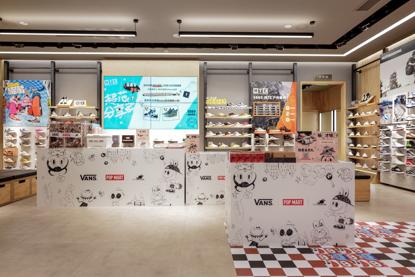 Vans Vans 华北首家高端支线店!正式登陆三里屯太古里! Vans Vans 华北首家高端支线店!正式登陆三里屯太古里!