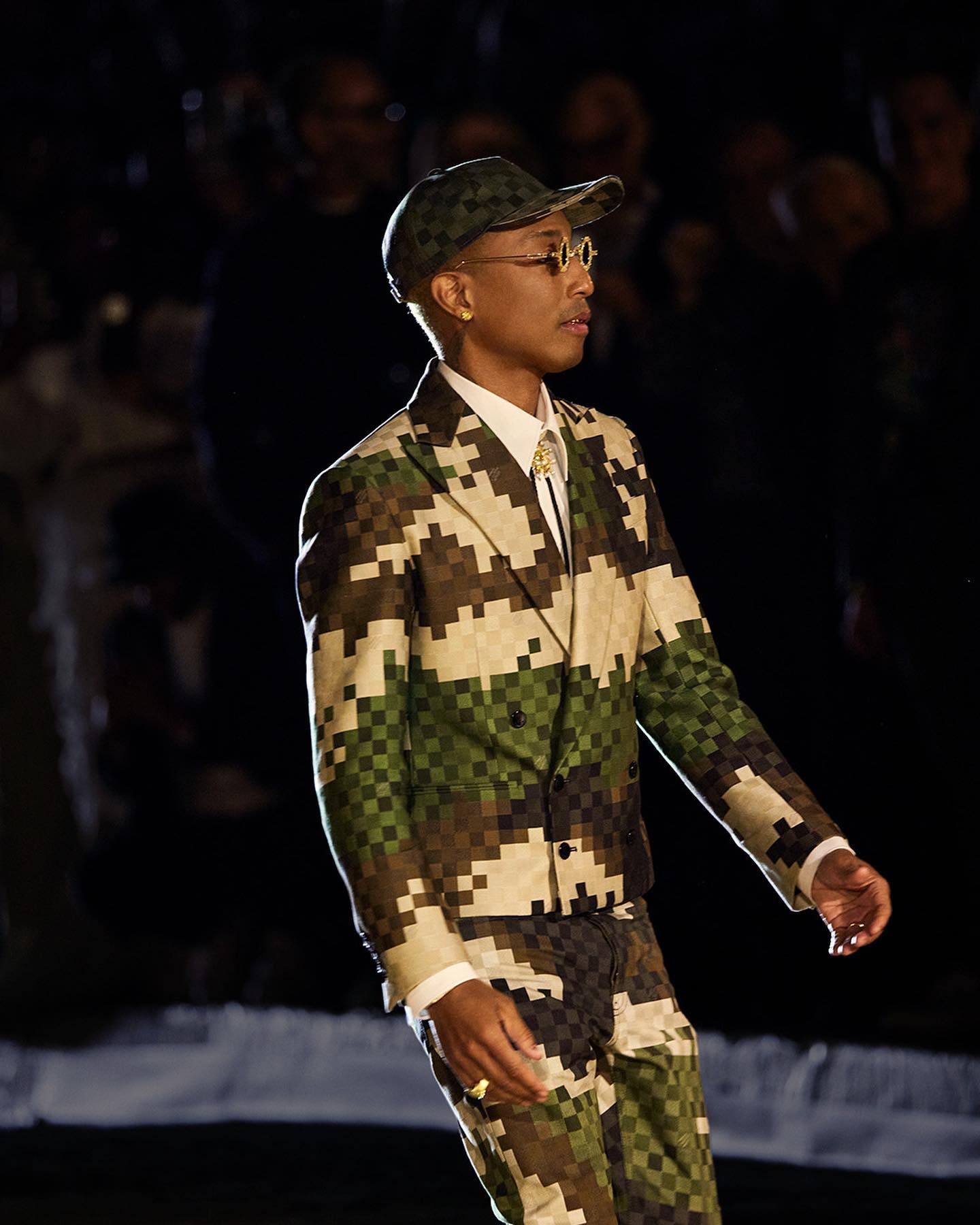 勒布朗·詹姆斯,Louis Vuitton 詹姆斯 x LV 新预告片发布!单品也太帅了… 勒布朗·詹姆斯,Louis Vuitton 詹姆斯 x LV 新预告片发布!单品也太帅了…