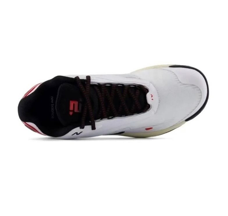 New Balance Kawhi 4 无预警曝光!卡哇伊「新战靴」来了! New Balance Kawhi 4 无预警曝光!卡哇伊「新战靴」来了!