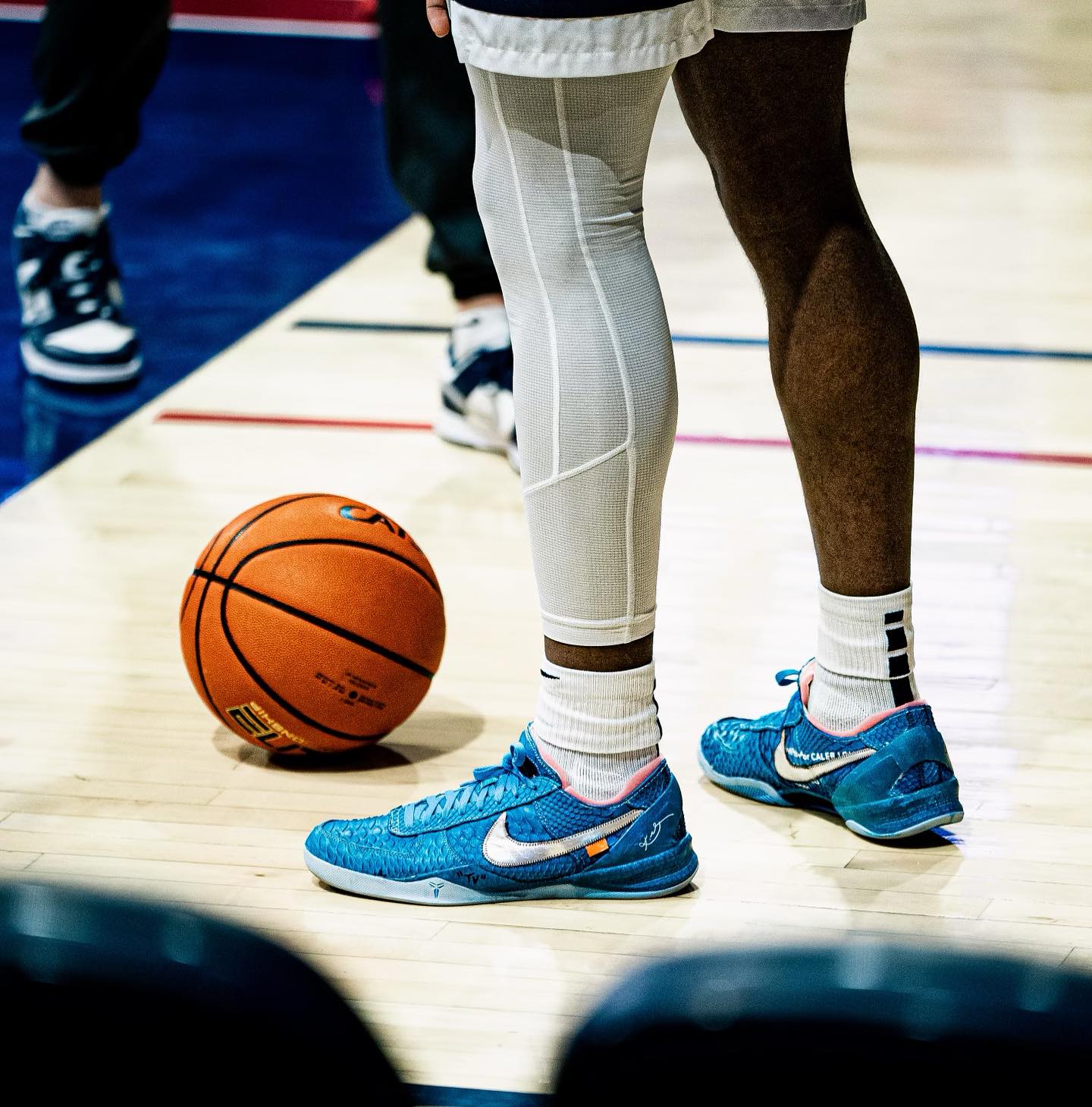 Nike,Kobe 8 Protro,定制,kotakust OW x Kobe 8 惊艳亮相!一双比一双豪华! Nike,Kobe 8 Protro,定制,kotakust OW x Kobe 8 惊艳亮相!一双比一双豪华!