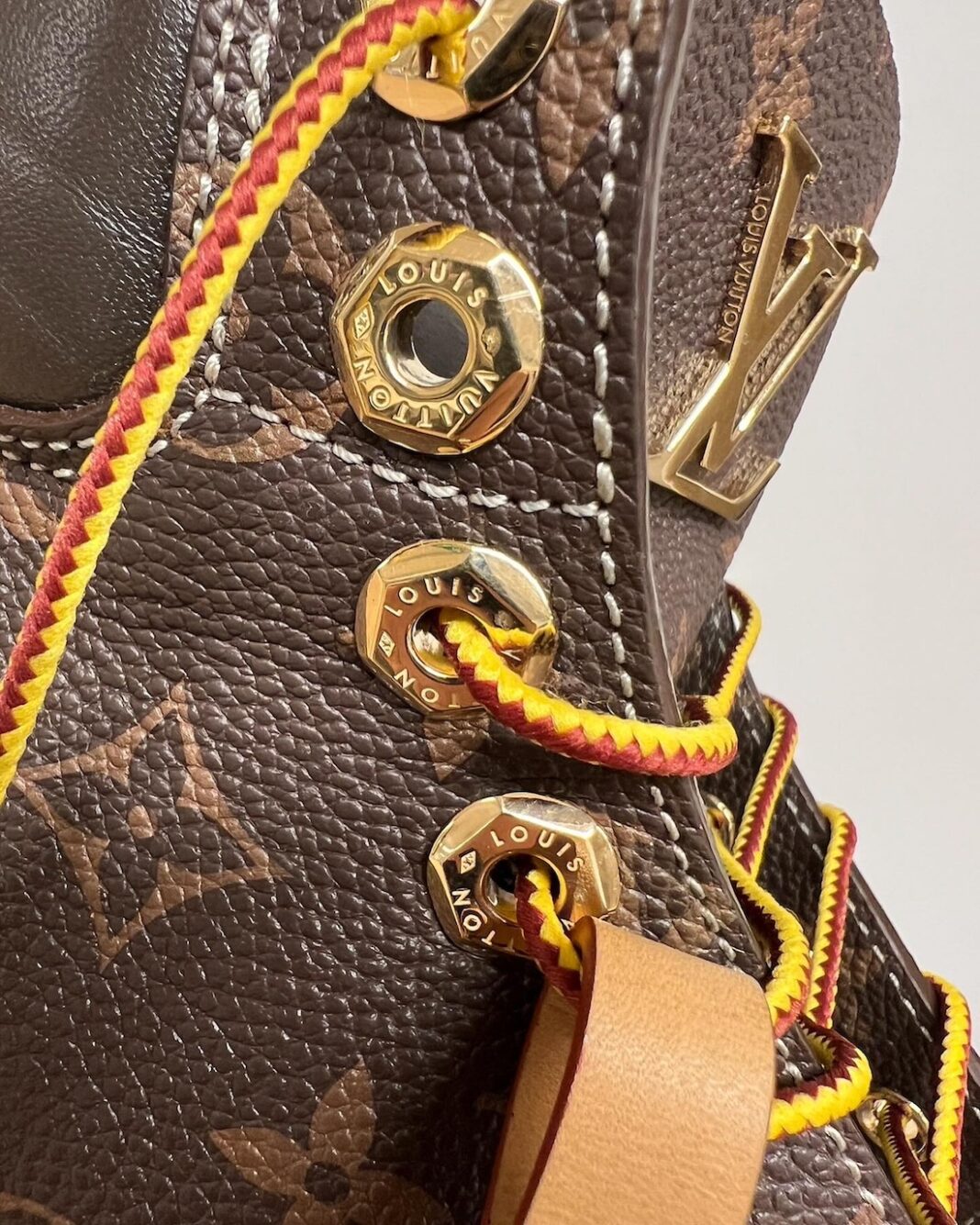 LV,Louis Vuitton,Timberland LV 联名鞋细节全看清!这质感你打几分? LV,Louis Vuitton,Timberland LV 联名鞋细节全看清!这质感你打几分?