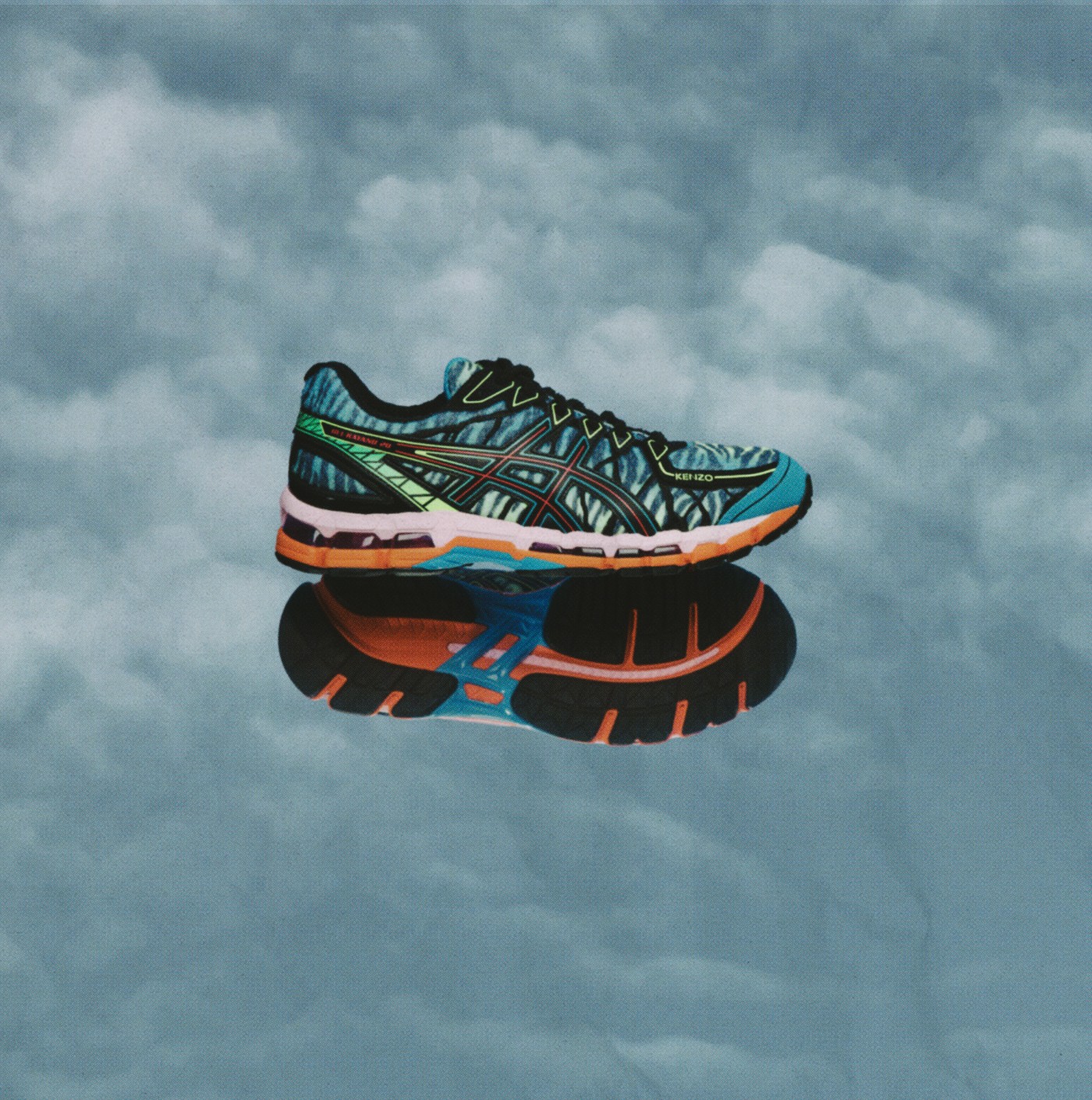 KENZO,ASICS GEL-KAYANO 20 KENZO x ASICS 曝光!这次的鞋型是... KENZO,ASICS GEL-KAYANO 20 KENZO x ASICS 曝光!这次的鞋型是...