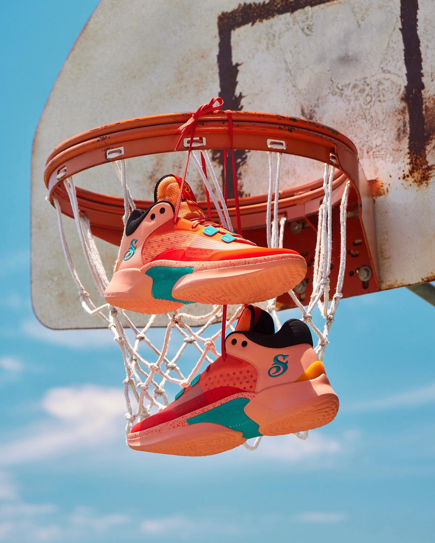 Skechers SKX Resagrip,Snoop Do  「狗爷」联名球鞋曝光!这颜值你打几分? Skechers SKX Resagrip,Snoop Do  「狗爷」联名球鞋曝光!这颜值你打几分?