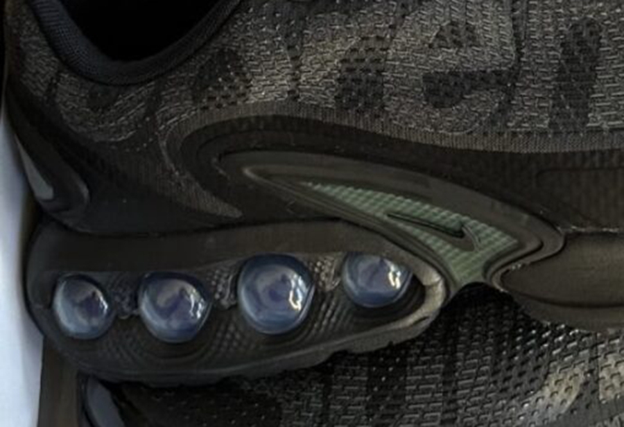 Supreme,Nike,Air Max Dn,FZ4044 下一双 Sup x Nike 曝光!实物你给几分? Supreme,Nike,Air Max Dn,FZ4044 下一双 Sup x Nike 曝光!实物你给几分?