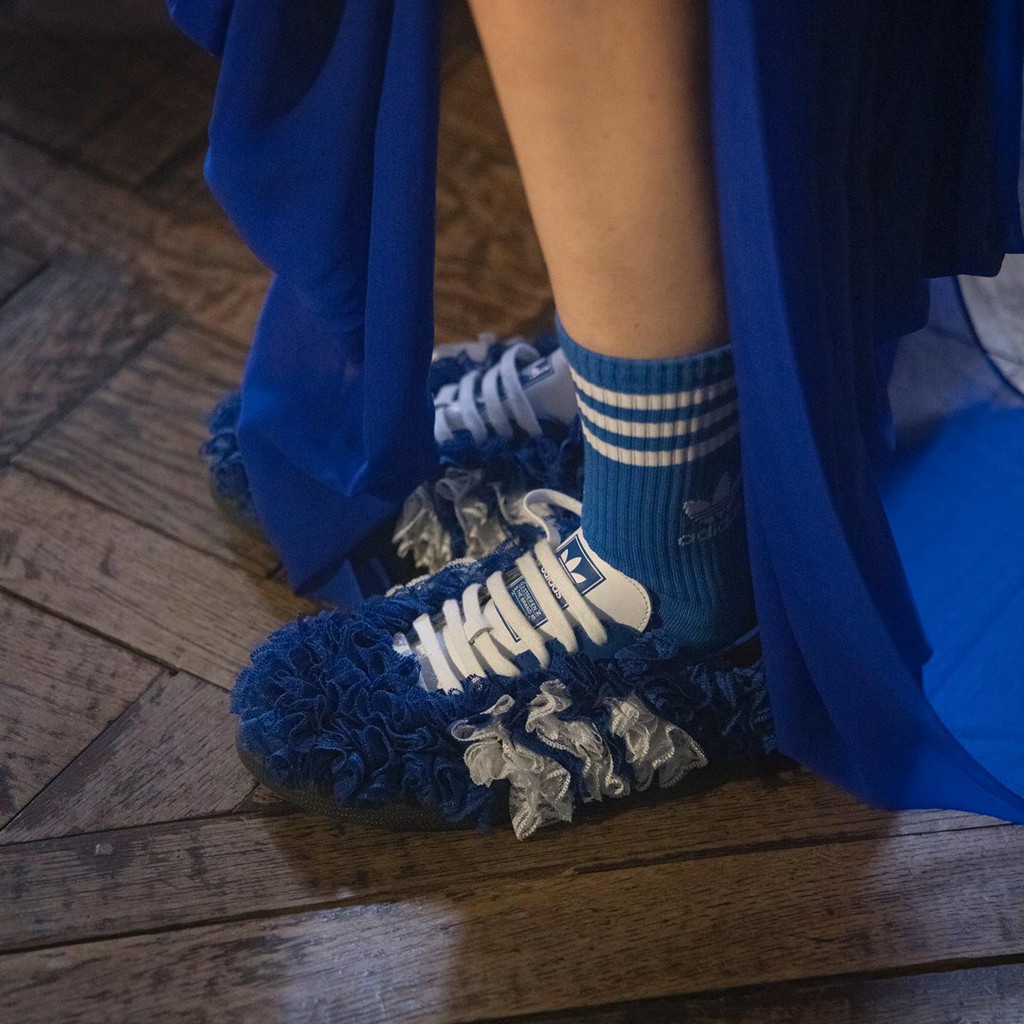 Caroline Hu,adidas Originals,冠 冠希亲晒「联名新鞋」!造型再次突破想象! Caroline Hu,adidas Originals,冠 冠希亲晒「联名新鞋」!造型再次突破想象!