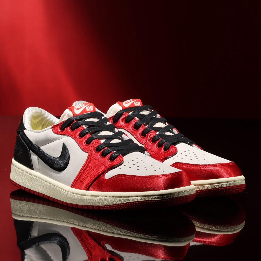 FN0432-100,Air Jordan 1 Low OG 离谱!Trophy Room x AJ1 都这价了!? FN0432-100,Air Jordan 1 Low OG 离谱!Trophy Room x AJ1 都这价了!?