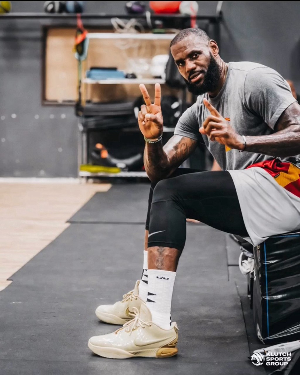 Nike,LeBron 22,Monopoly,FZ1099 突然曝光!LeBron 22 竟然长这样! Nike,LeBron 22,Monopoly,FZ1099 突然曝光!LeBron 22 竟然长这样!