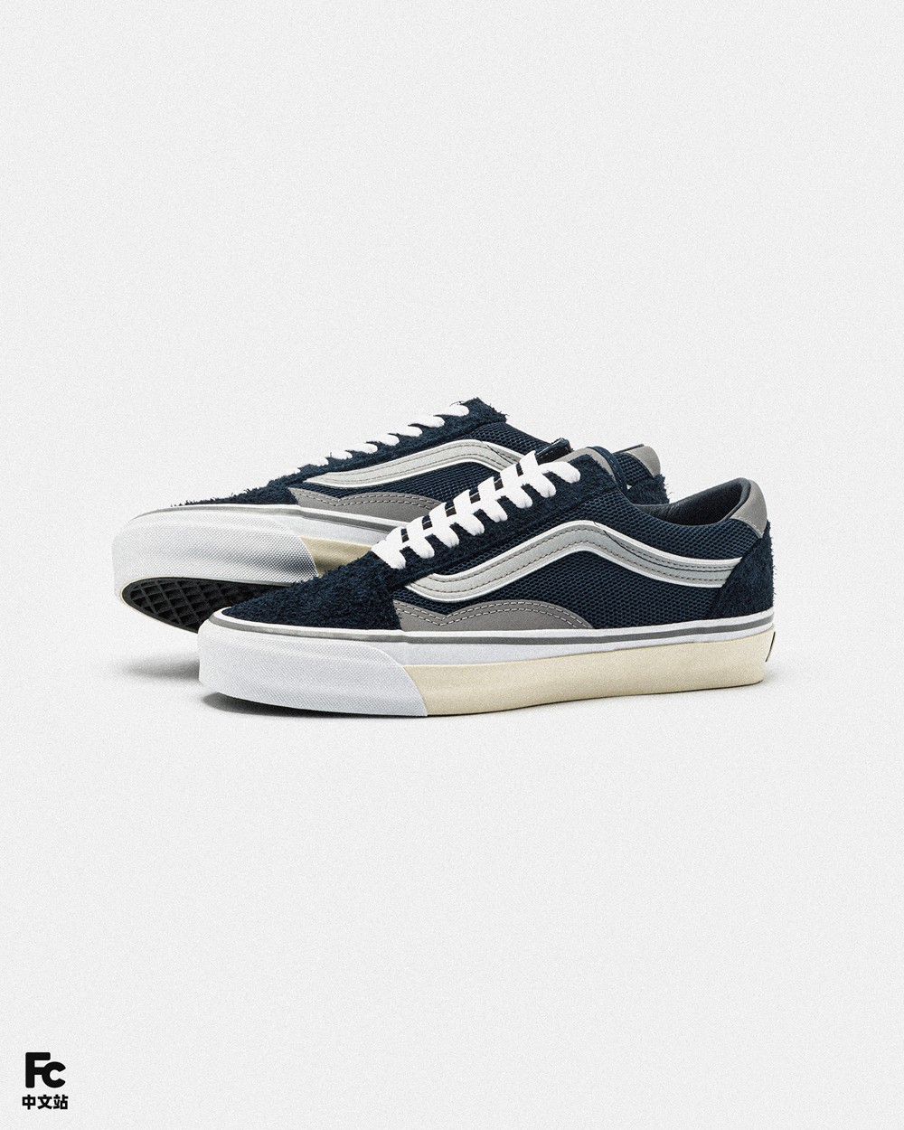 Old Skool,TDC,Vans Beams 创意总监操刀!这双「宝藏新鞋」夏天正合适! Old Skool,TDC,Vans Beams 创意总监操刀!这双「宝藏新鞋」夏天正合适!